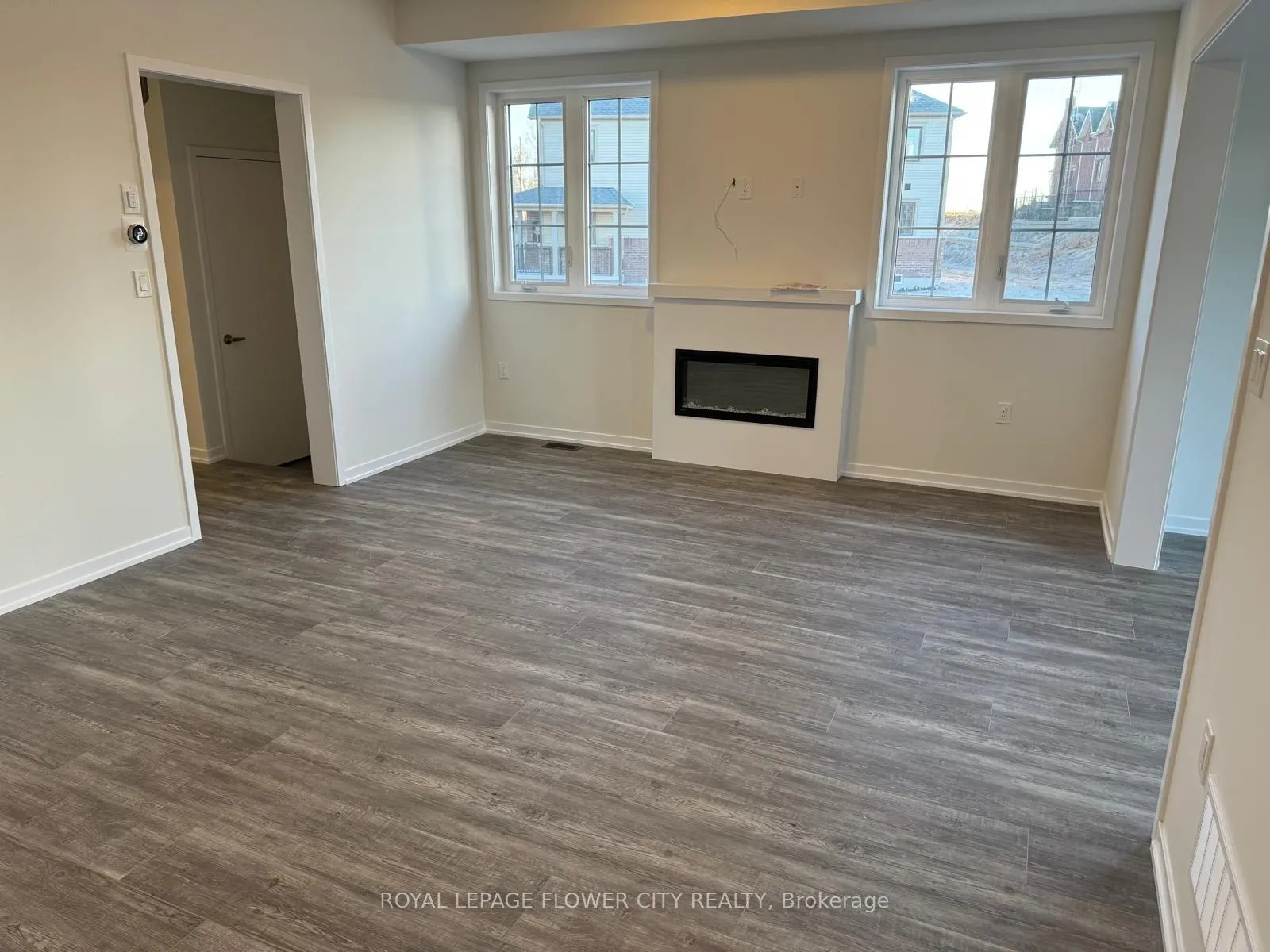 Photo 6 of 1545 Wheatcroft Drive, Oshawa, Kedron — HOMEH