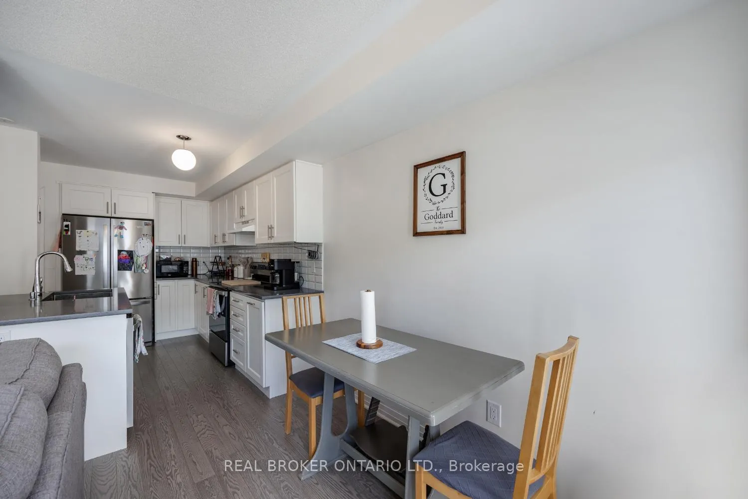 Photo 11 of 95 Caspian Square, Clarington, Bowmanville — HOMEH