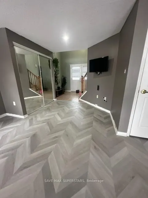Photo 2 of 89 Courtney Crescent, Barrie, Painswick South — HOMEH