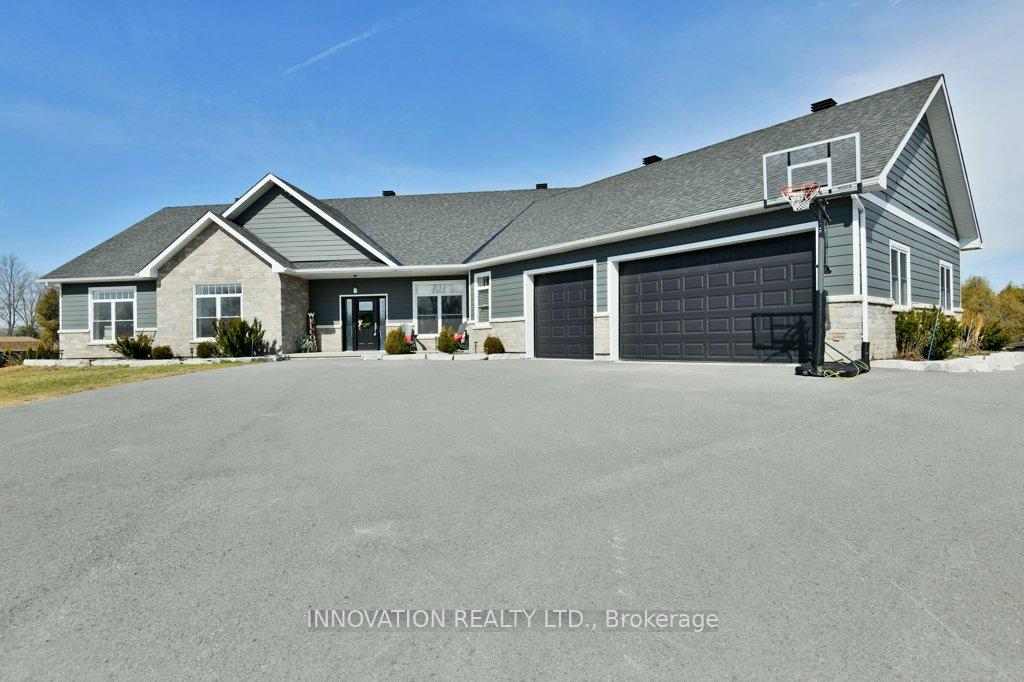 Photo 2 of 232 Cedar Pond Road, Ottawa, Huntley Ward (South East) — HOMEH