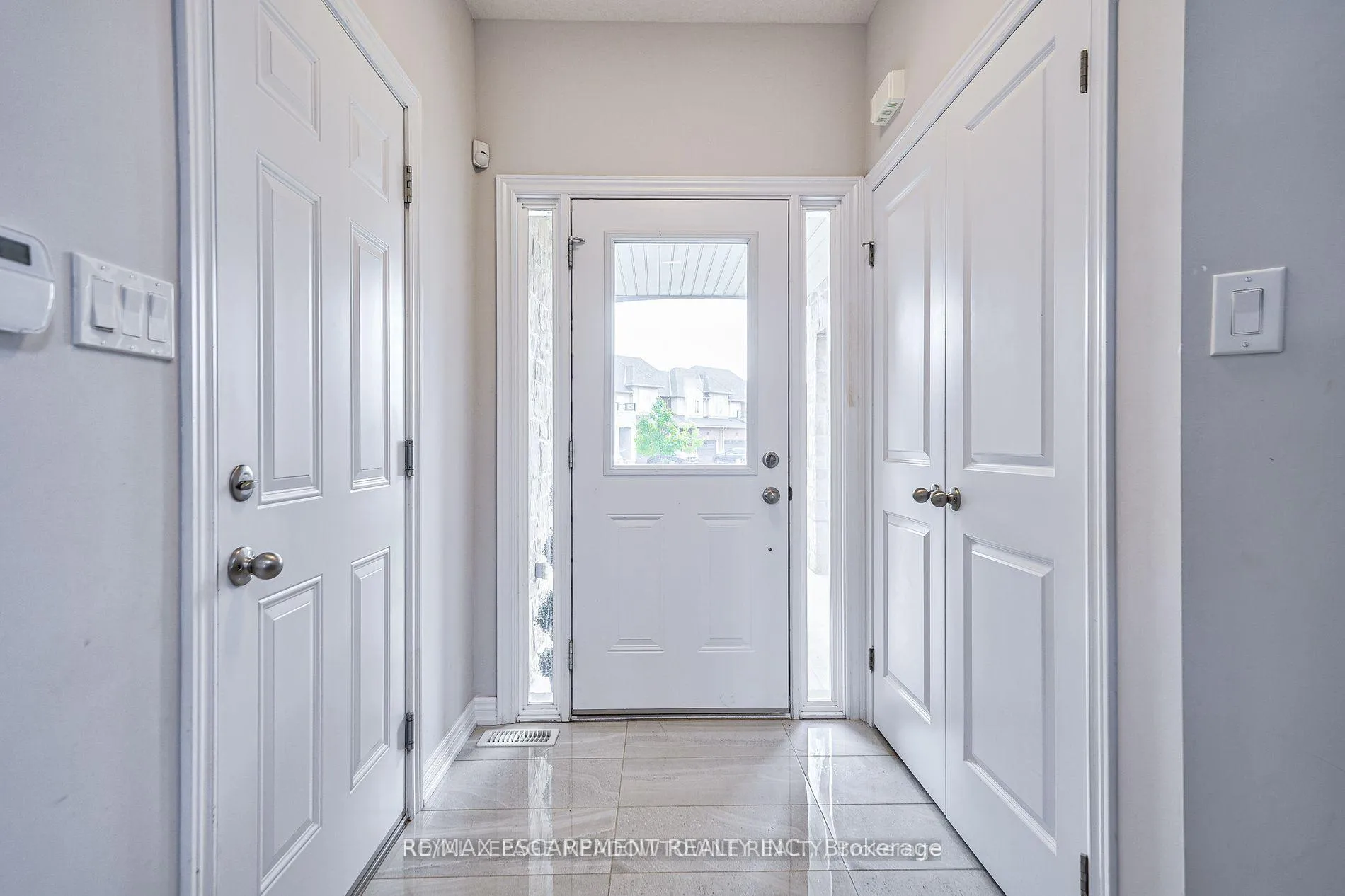Photo 5 of 17 Pinot Crescent, Hamilton, Winona — HOMEH
