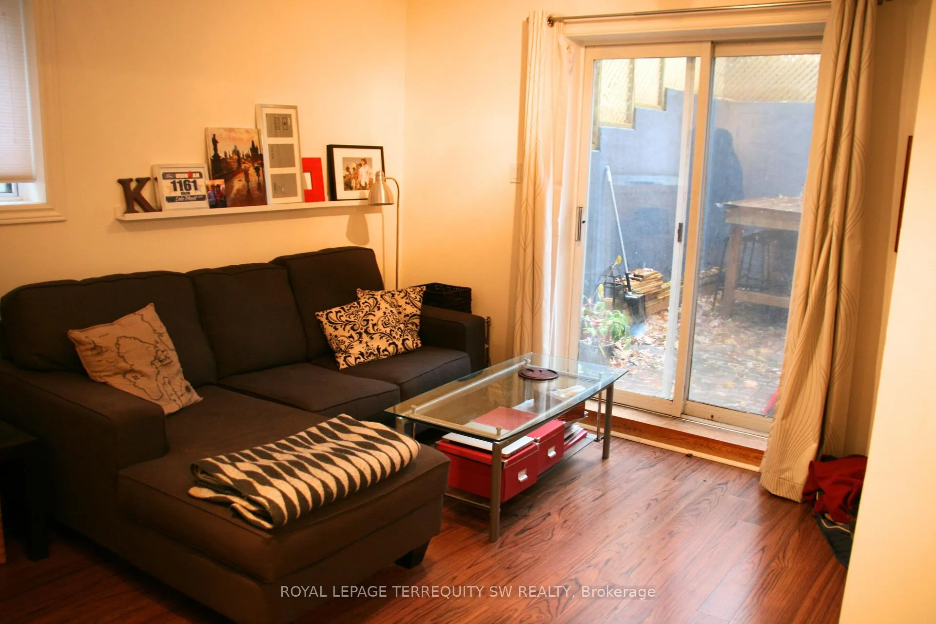 Photo 3 of Unit 6, 8 Casci Avenue, Toronto, Woodbine Corridor — HOMEH
