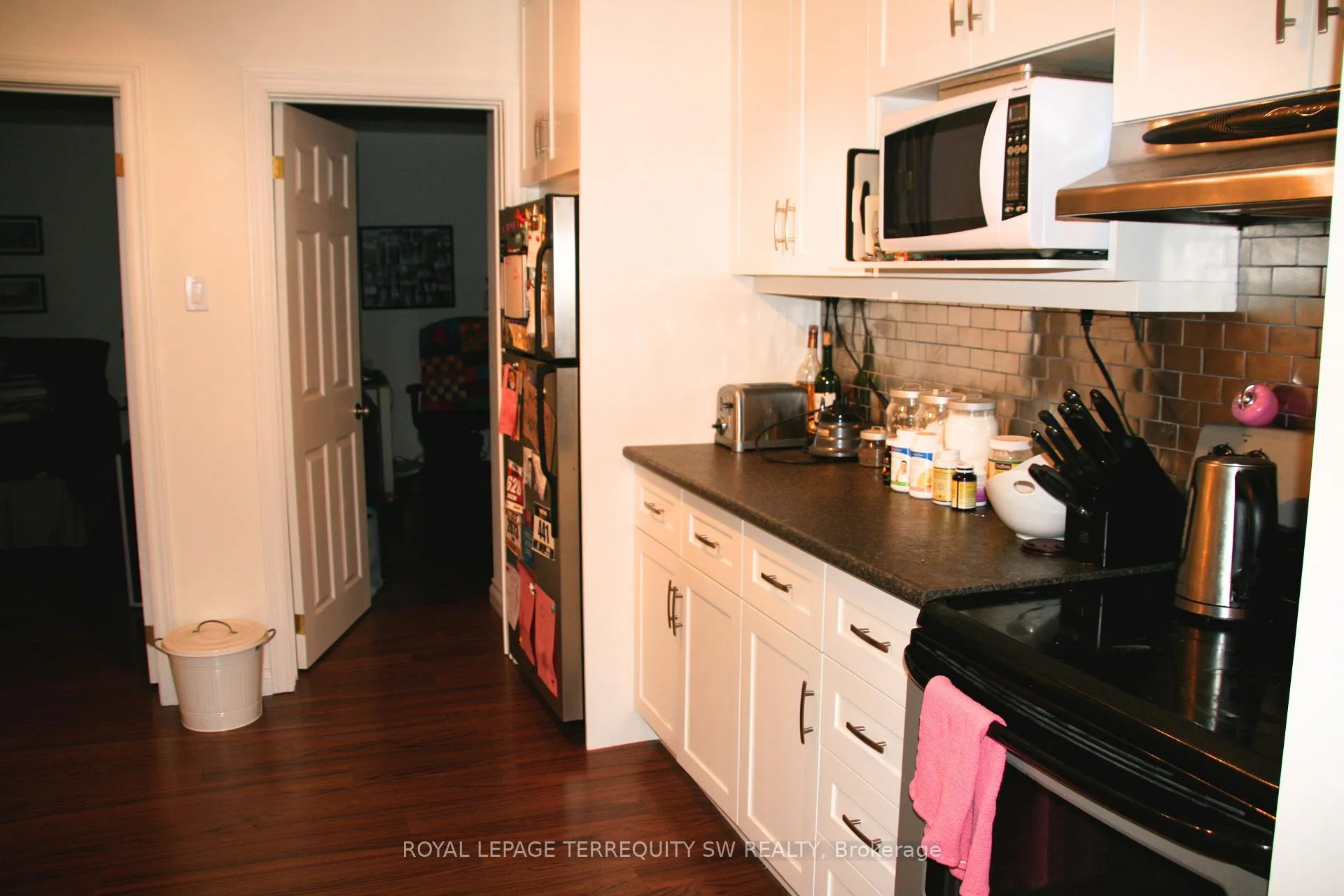 Photo 5 of Unit 6, 8 Casci Avenue, Toronto, Woodbine Corridor — HOMEH