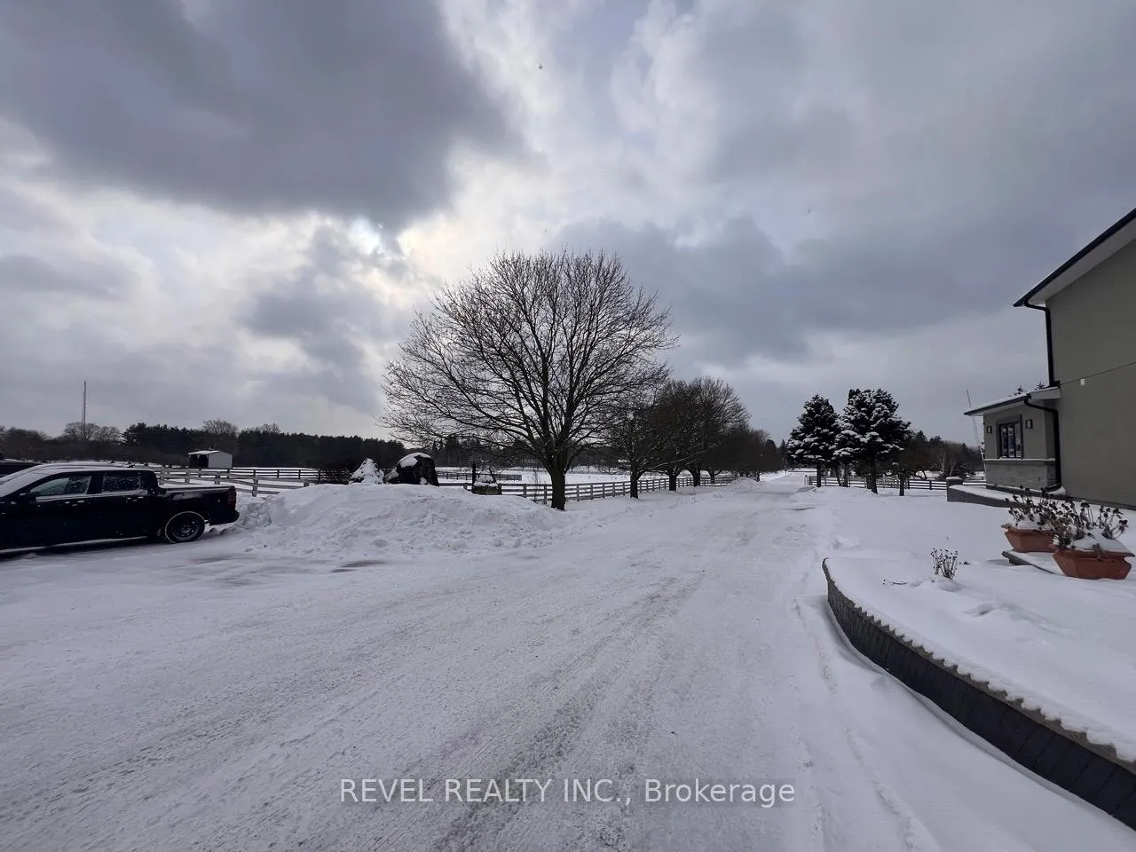 Photo 6 of 10207 Guelph Line, Milton, Campbellville — HOMEH