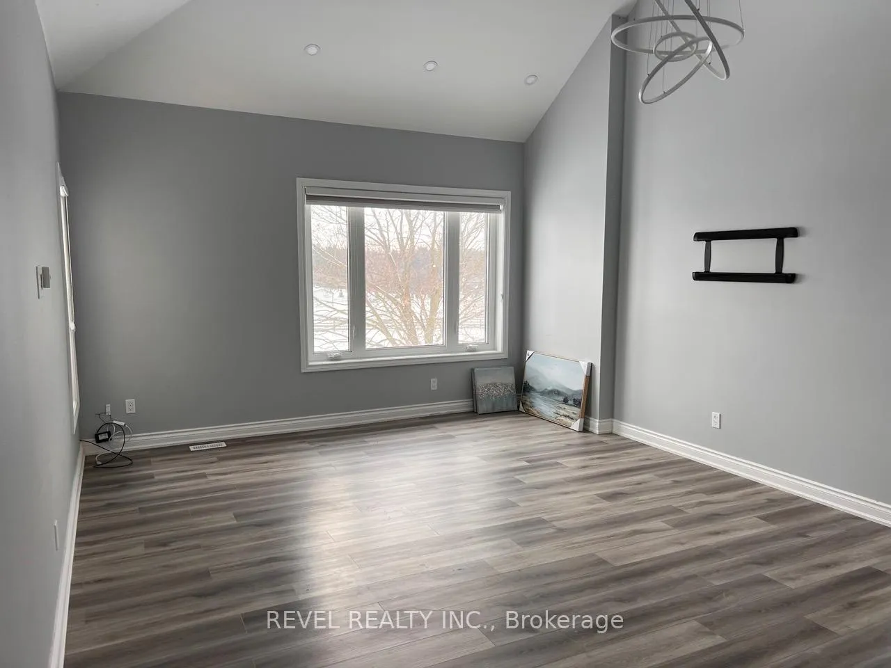 Photo 9 of 10207 Guelph Line, Milton, Campbellville — HOMEH
