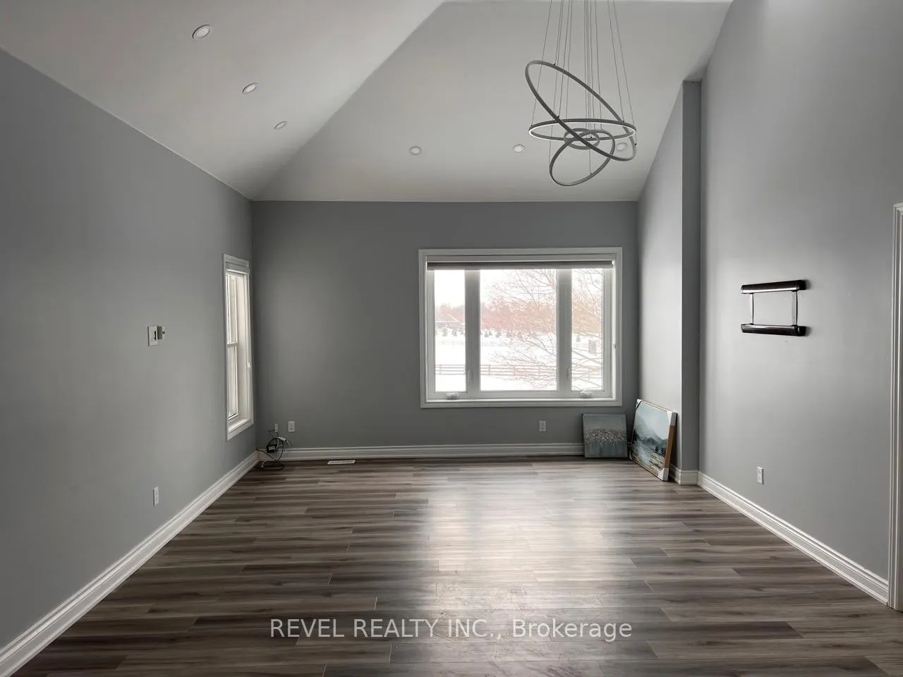 Photo 10 of 10207 Guelph Line, Milton, Campbellville — HOMEH