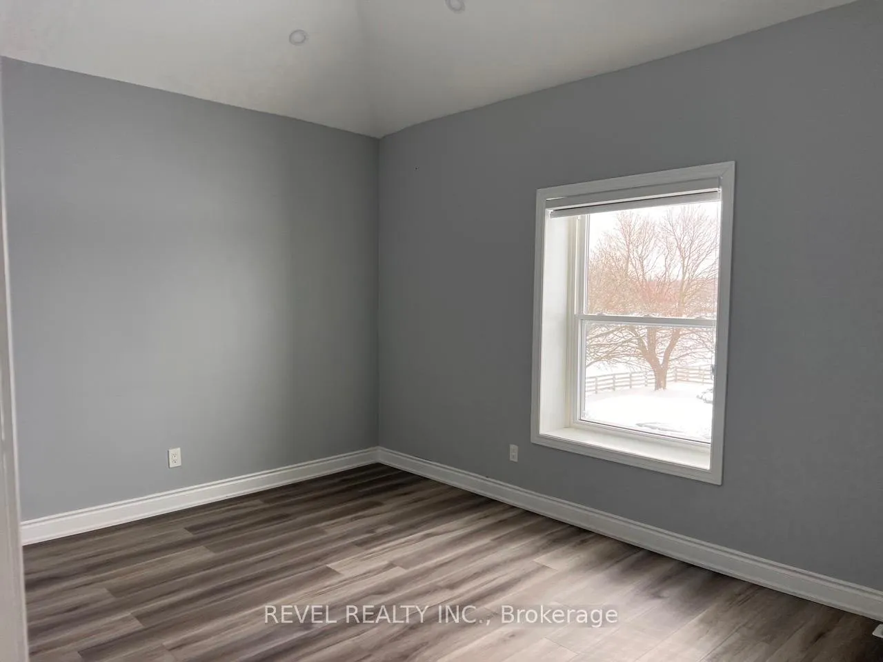 Photo 14 of 10207 Guelph Line, Milton, Campbellville — HOMEH