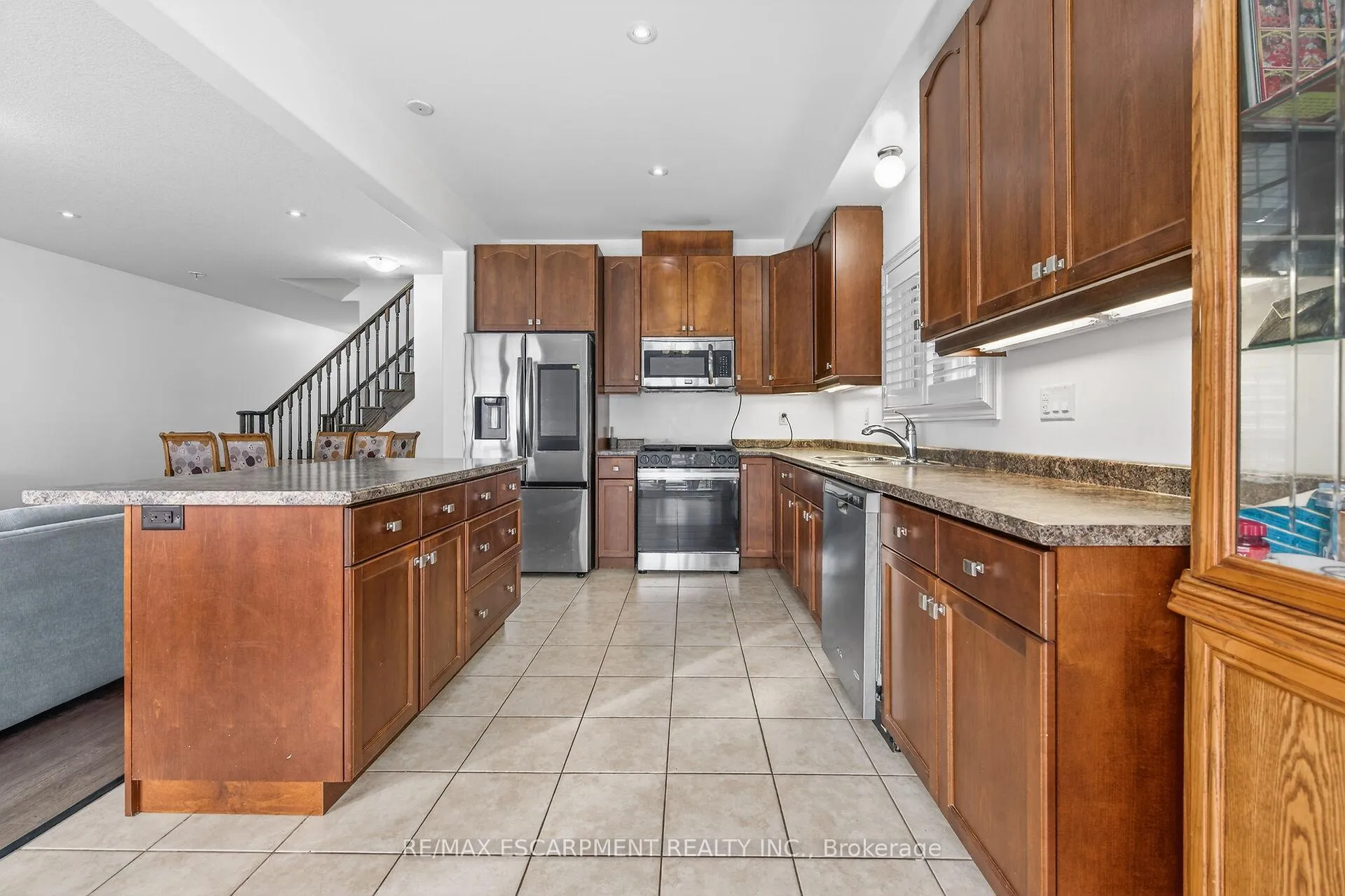 Photo 15 of 63 Chamomile Drive, Hamilton, Eleanor — HOMEH
