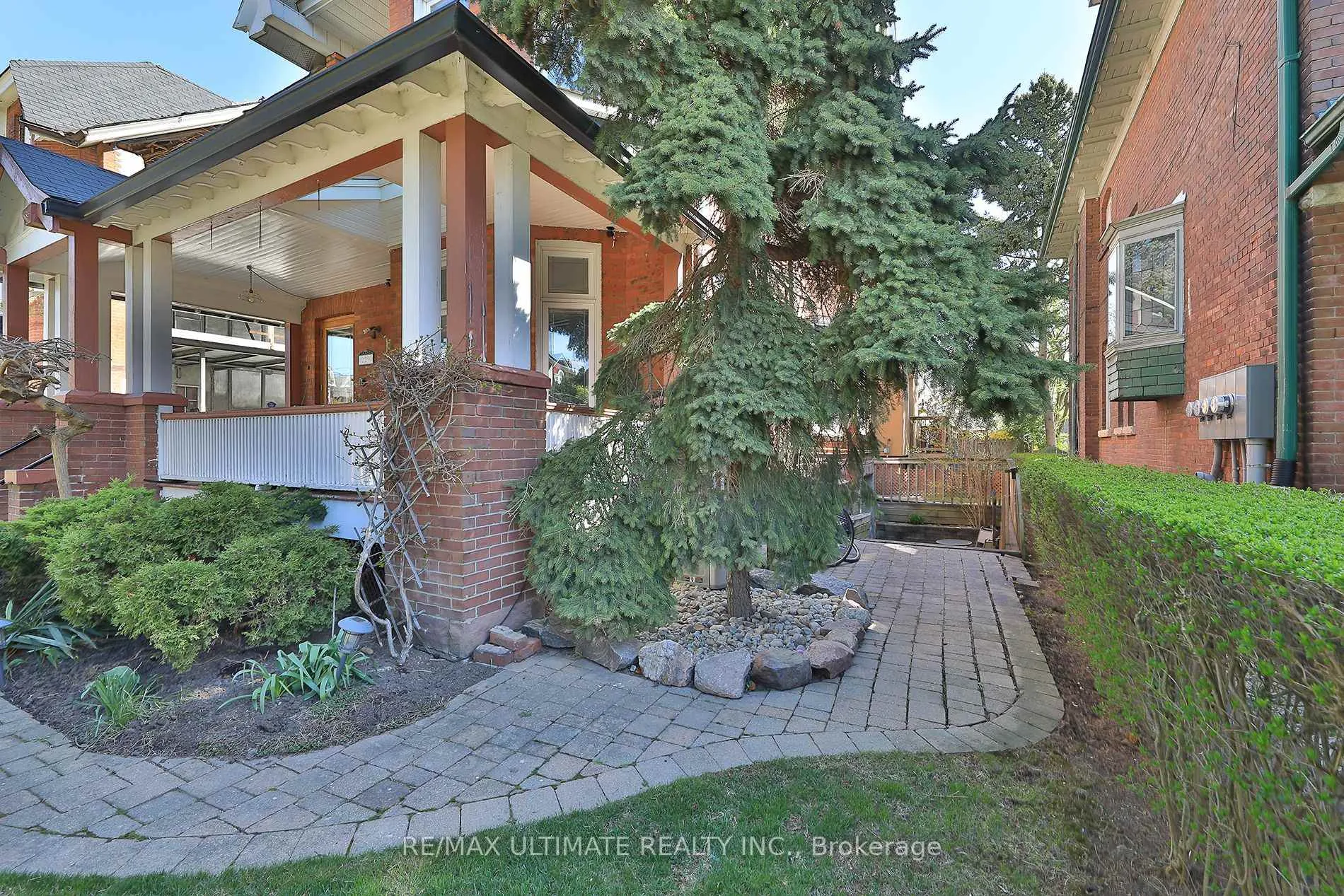 Photo 2 of Unit Basement, 229 Rusholme Road S, Toronto, Dufferin Grove — HOMEH