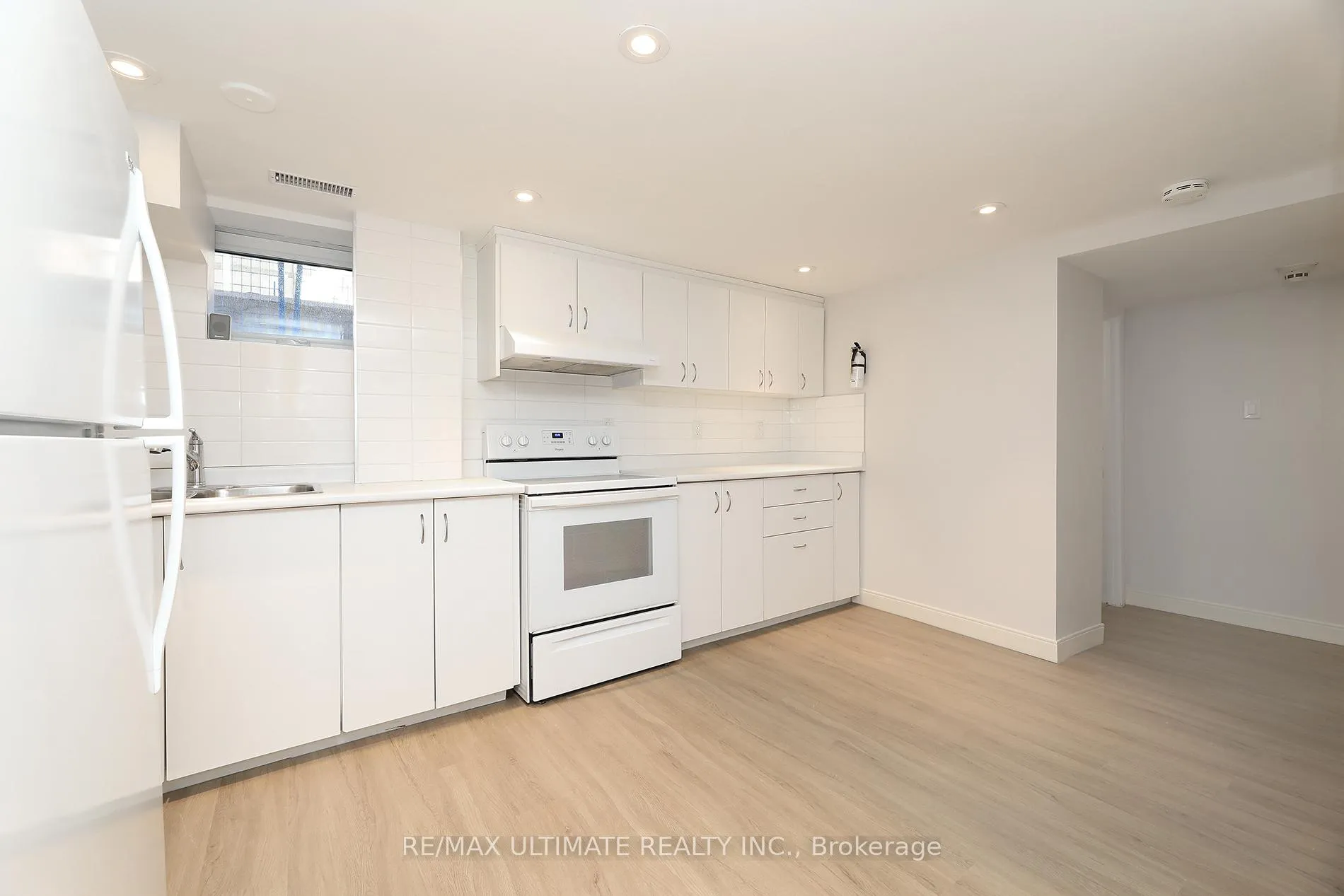 Photo 6 of Unit Basement, 229 Rusholme Road S, Toronto, Dufferin Grove — HOMEH