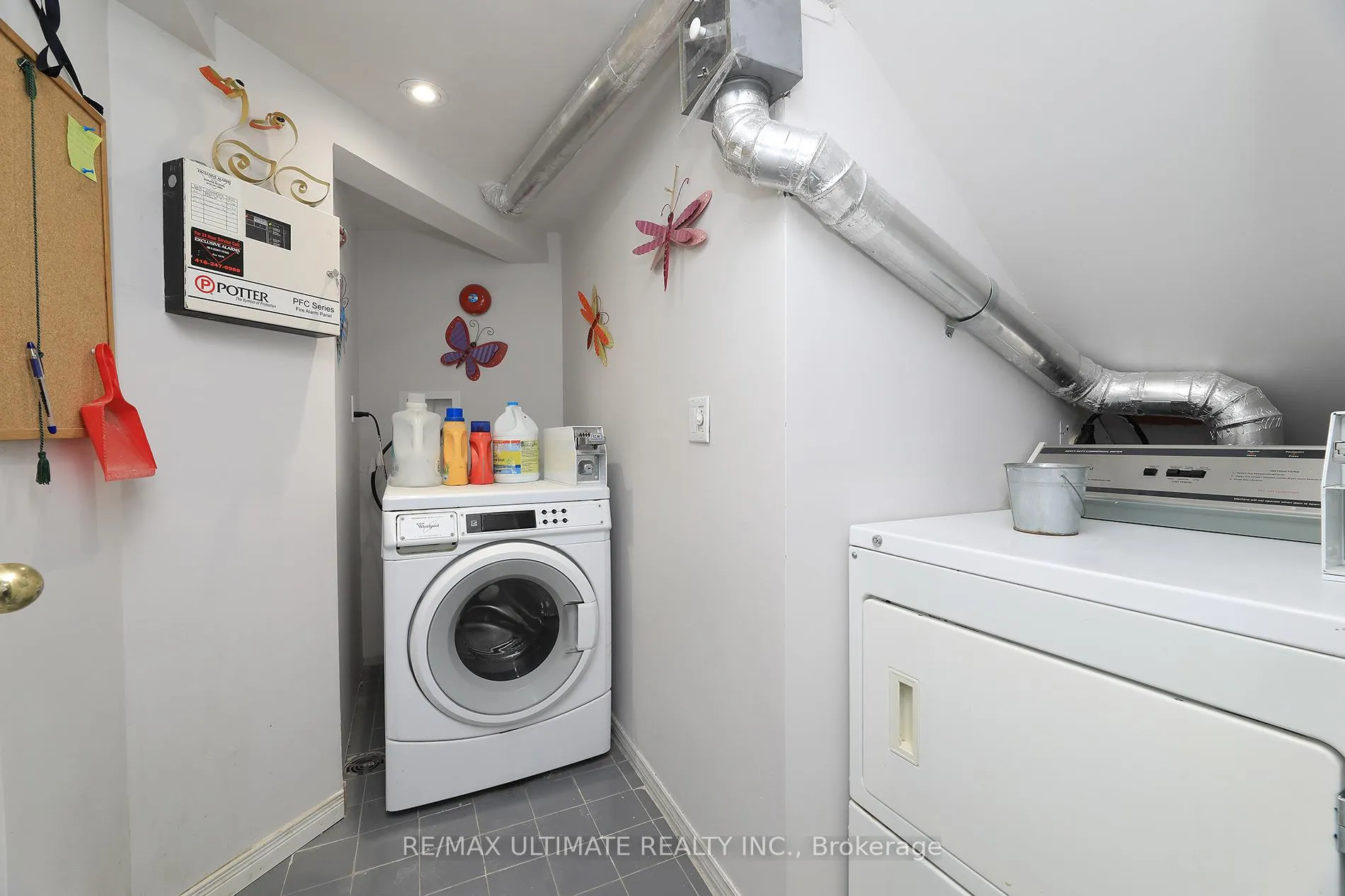 Photo 13 of Unit Basement, 229 Rusholme Road S, Toronto, Dufferin Grove — HOMEH