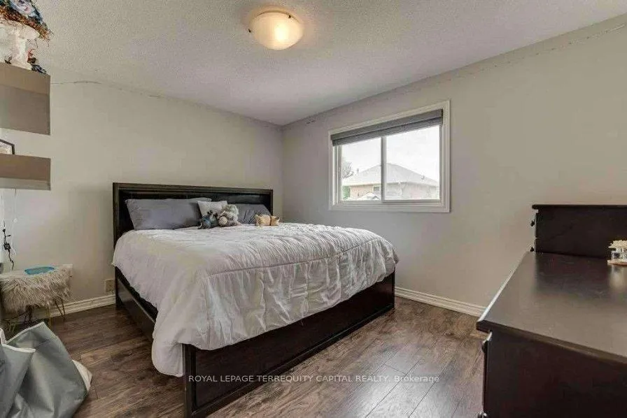Photo 3 of Unit Upper, 10 Ingram Court, Barrie, Painswick North — HOMEH