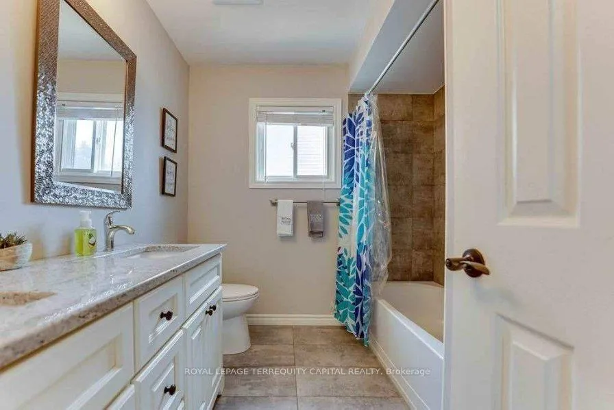 Photo 8 of Unit Upper, 10 Ingram Court, Barrie, Painswick North — HOMEH