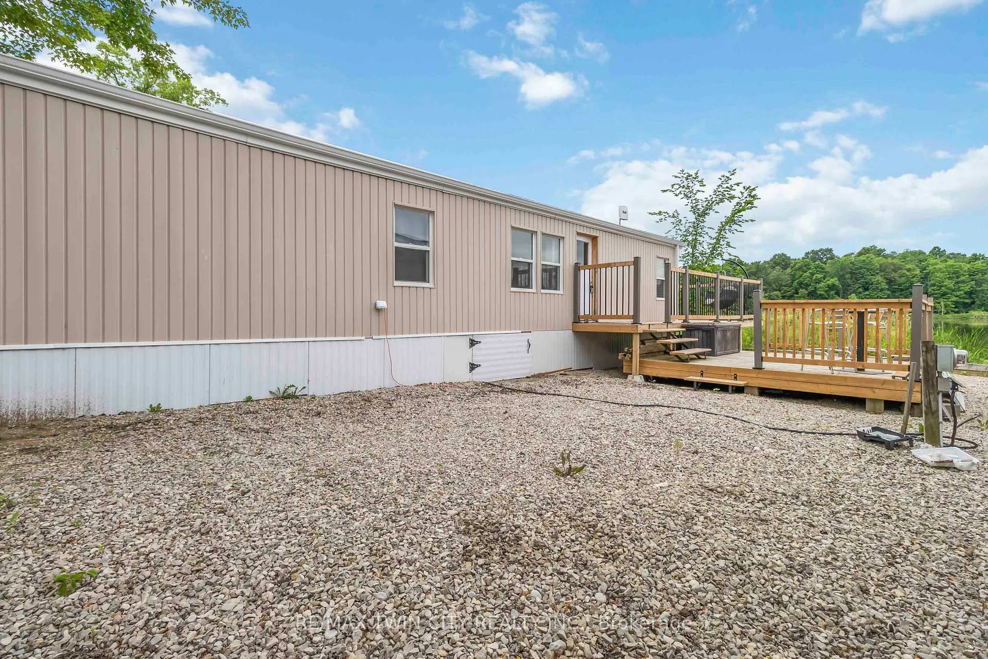 Photo 5 of Unit 243, 99 Fourth Concession Road, Brant, Burford — HOMEH
