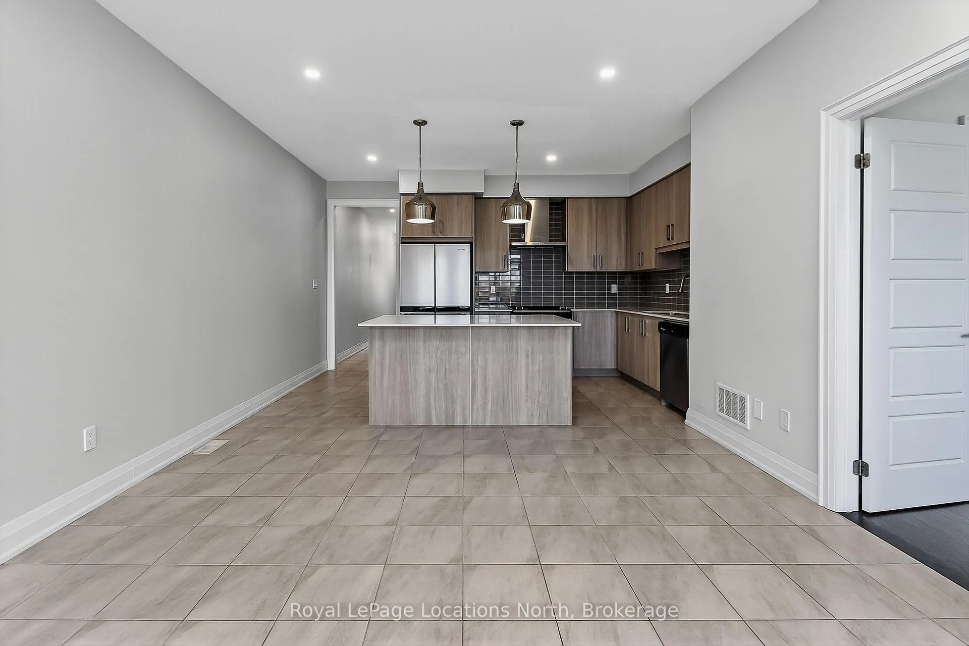 Photo 15 of 114 Stonebrook Way, Grey Highlands — HOMEH