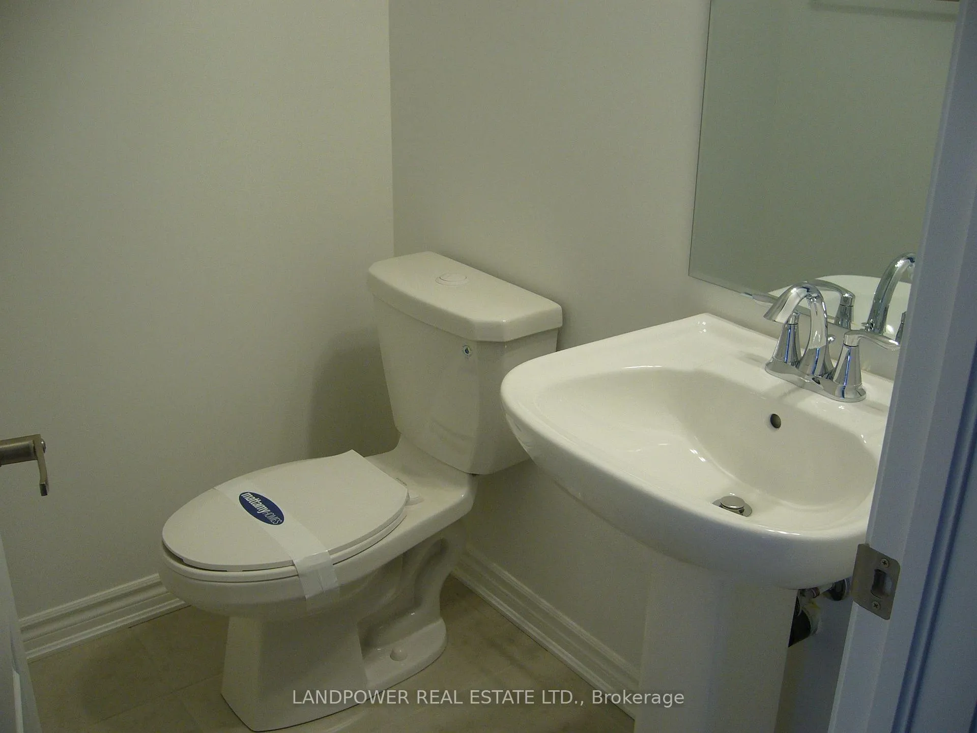 Photo 12 of 6 Avani Avenue, Markham, Rural Markham — HOMEH