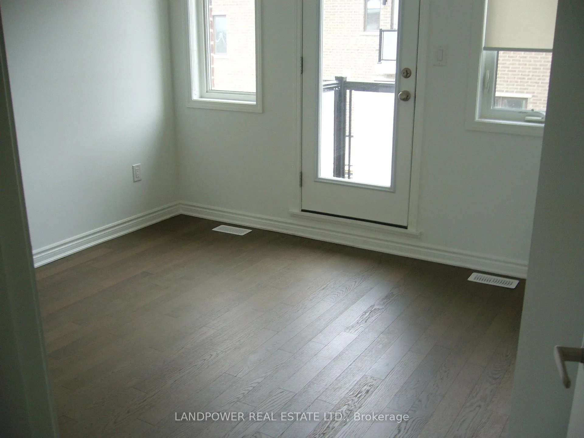 Photo 13 of 6 Avani Avenue, Markham, Rural Markham — HOMEH