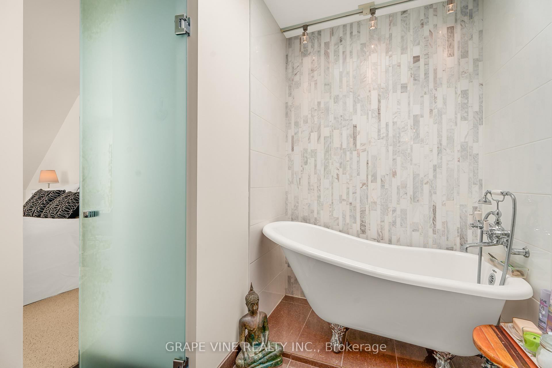 Photo 34 of 1 Patterson Avenue, Ottawa, Glebe — HOMEH