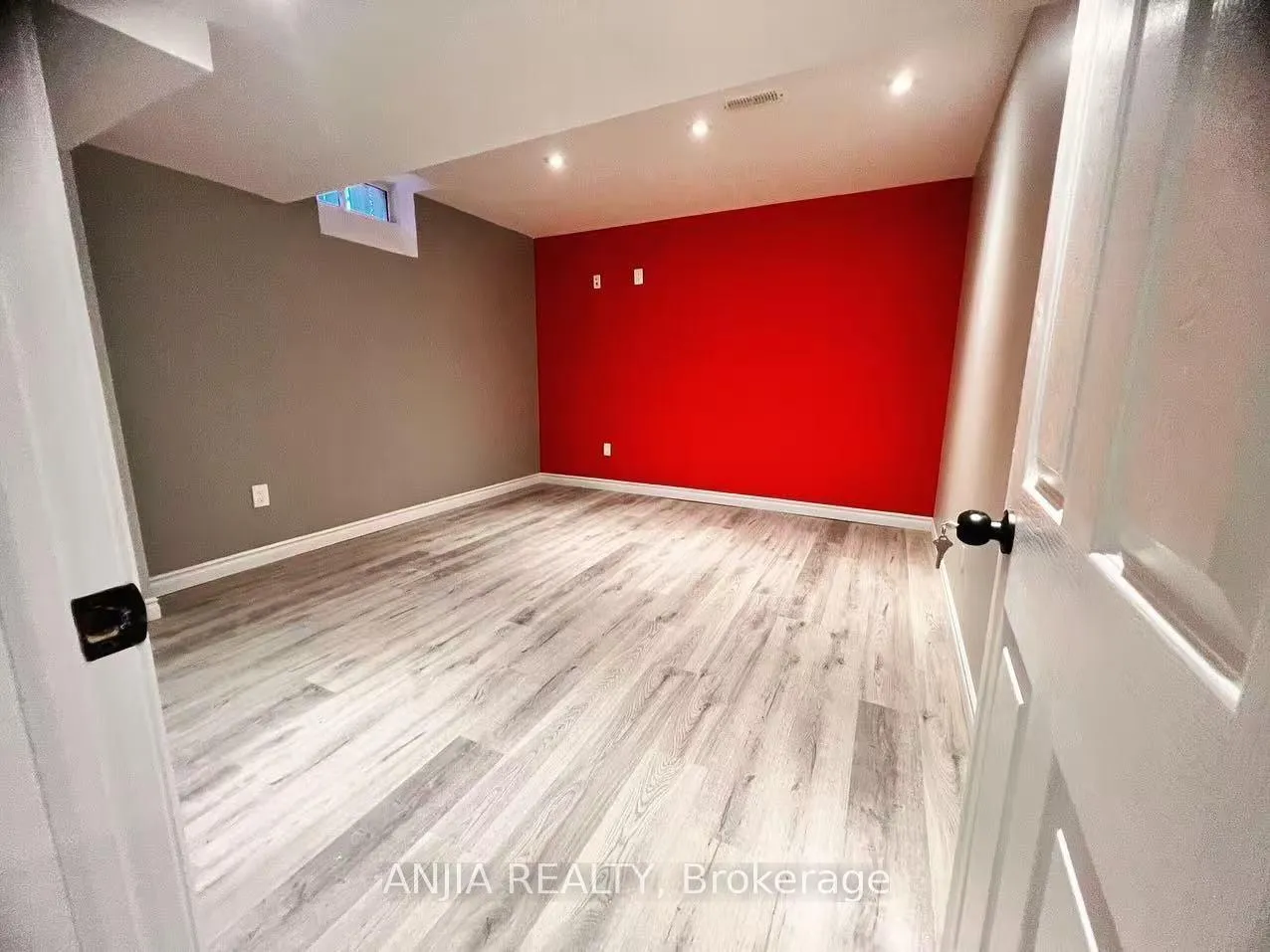 Photo 4 of Unit Basement, 3 Settlers Ridge Street, Markham, Wismer — HOMEH