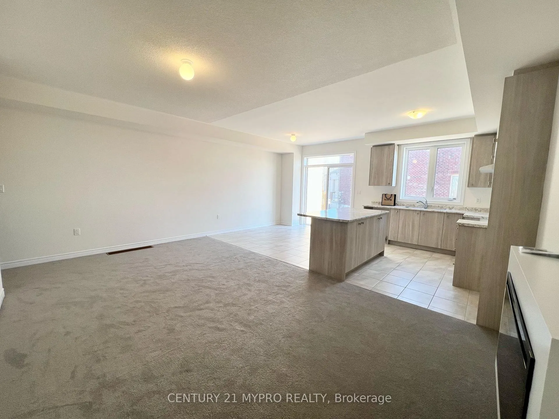 Photo 12 of 971 Elizabeth Mackenzie Drive, Pickering, Rural Pickering — HOMEH