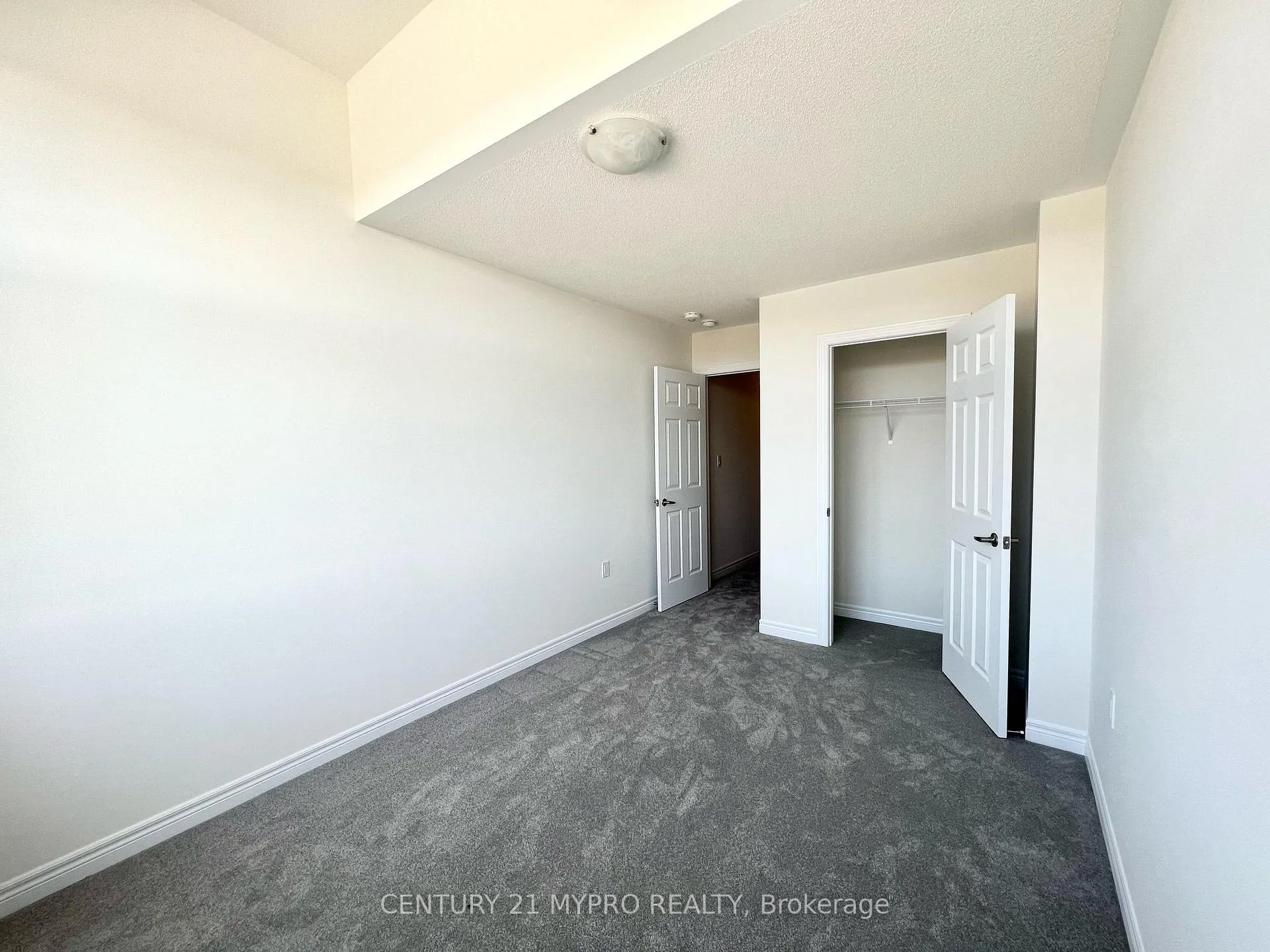 Photo 15 of 971 Elizabeth Mackenzie Drive, Pickering, Rural Pickering — HOMEH