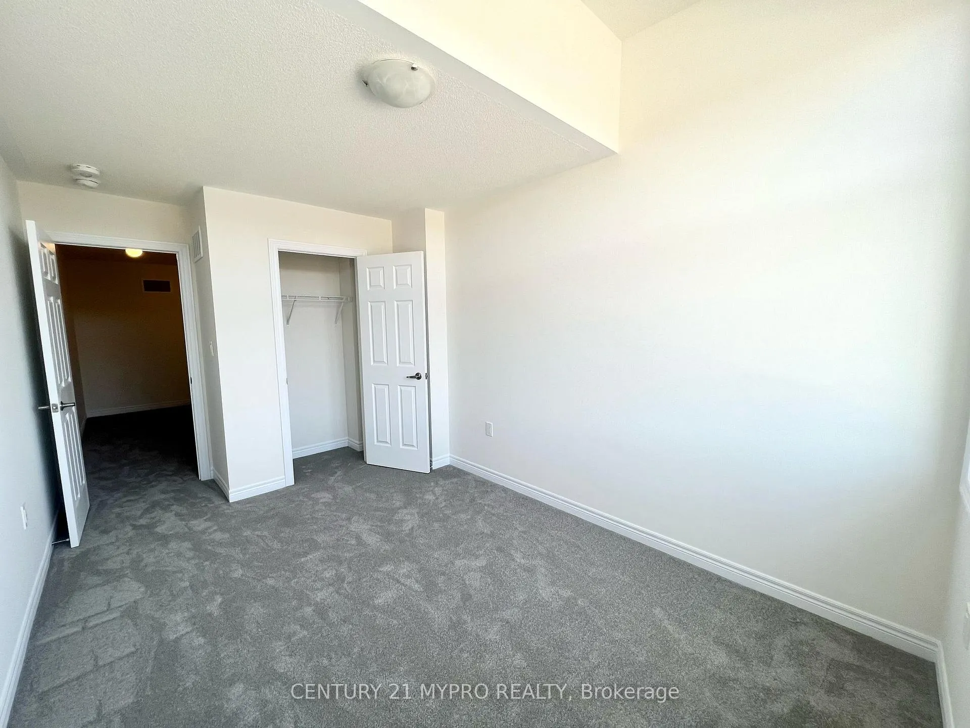 Photo 18 of 971 Elizabeth Mackenzie Drive, Pickering, Rural Pickering — HOMEH
