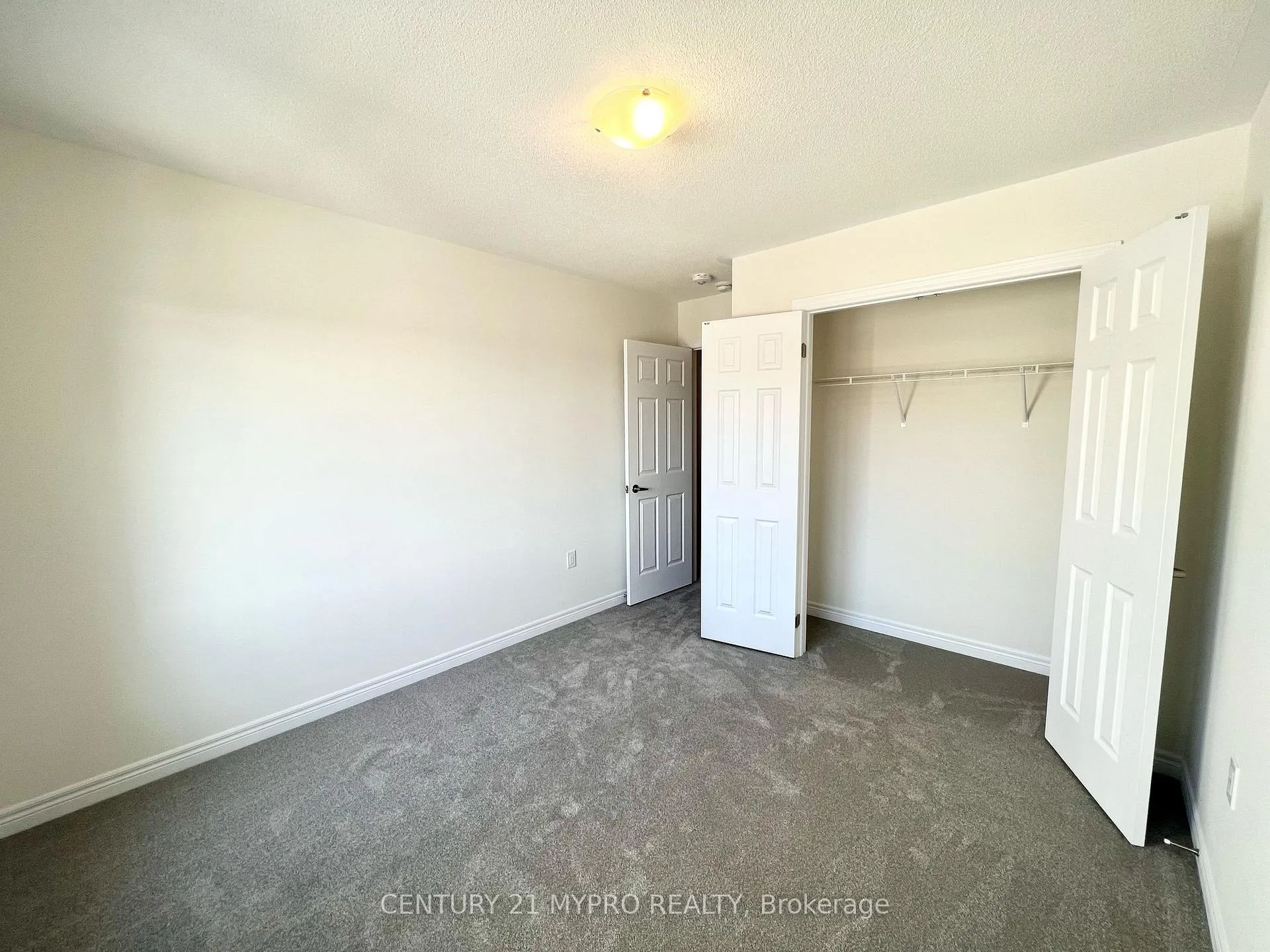 Photo 20 of 971 Elizabeth Mackenzie Drive, Pickering, Rural Pickering — HOMEH