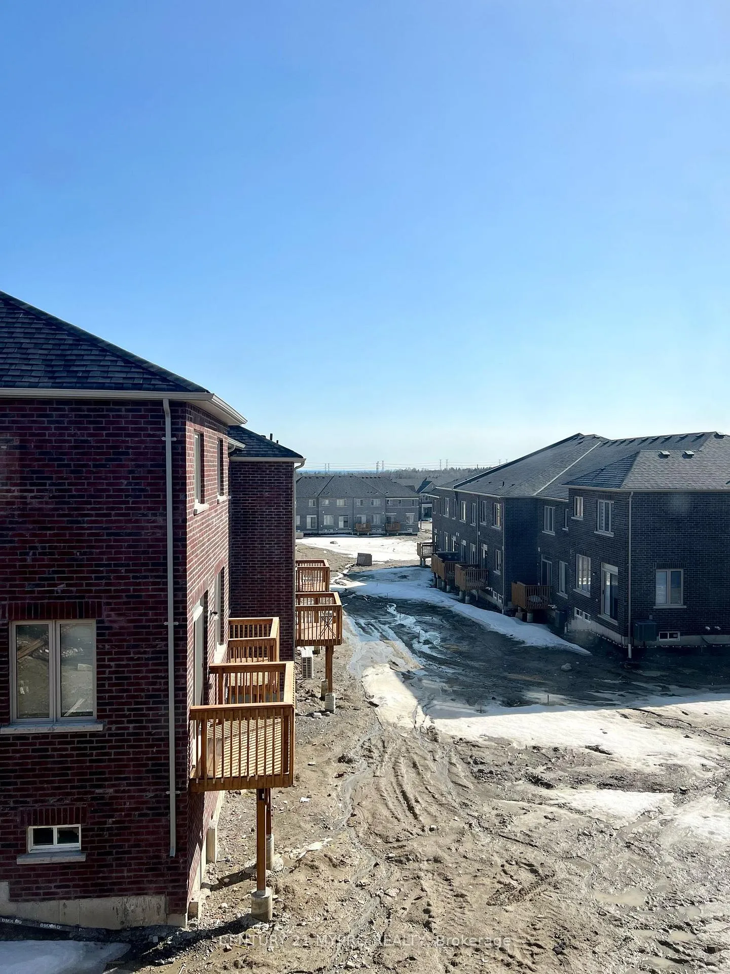 Photo 26 of 971 Elizabeth Mackenzie Drive, Pickering, Rural Pickering — HOMEH