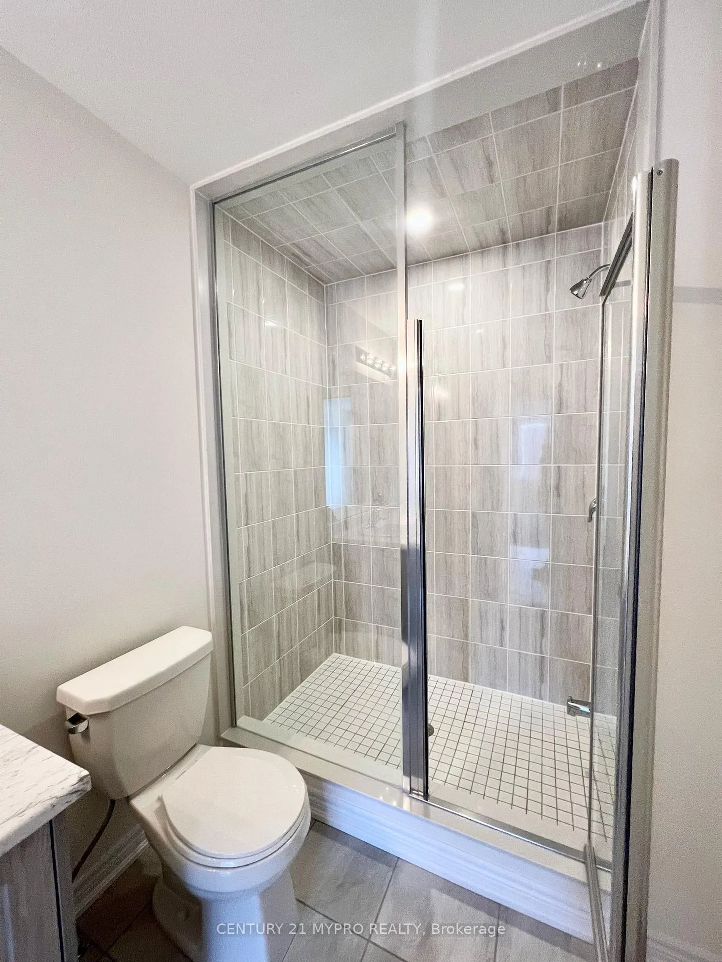 Photo 32 of 971 Elizabeth Mackenzie Drive, Pickering, Rural Pickering — HOMEH