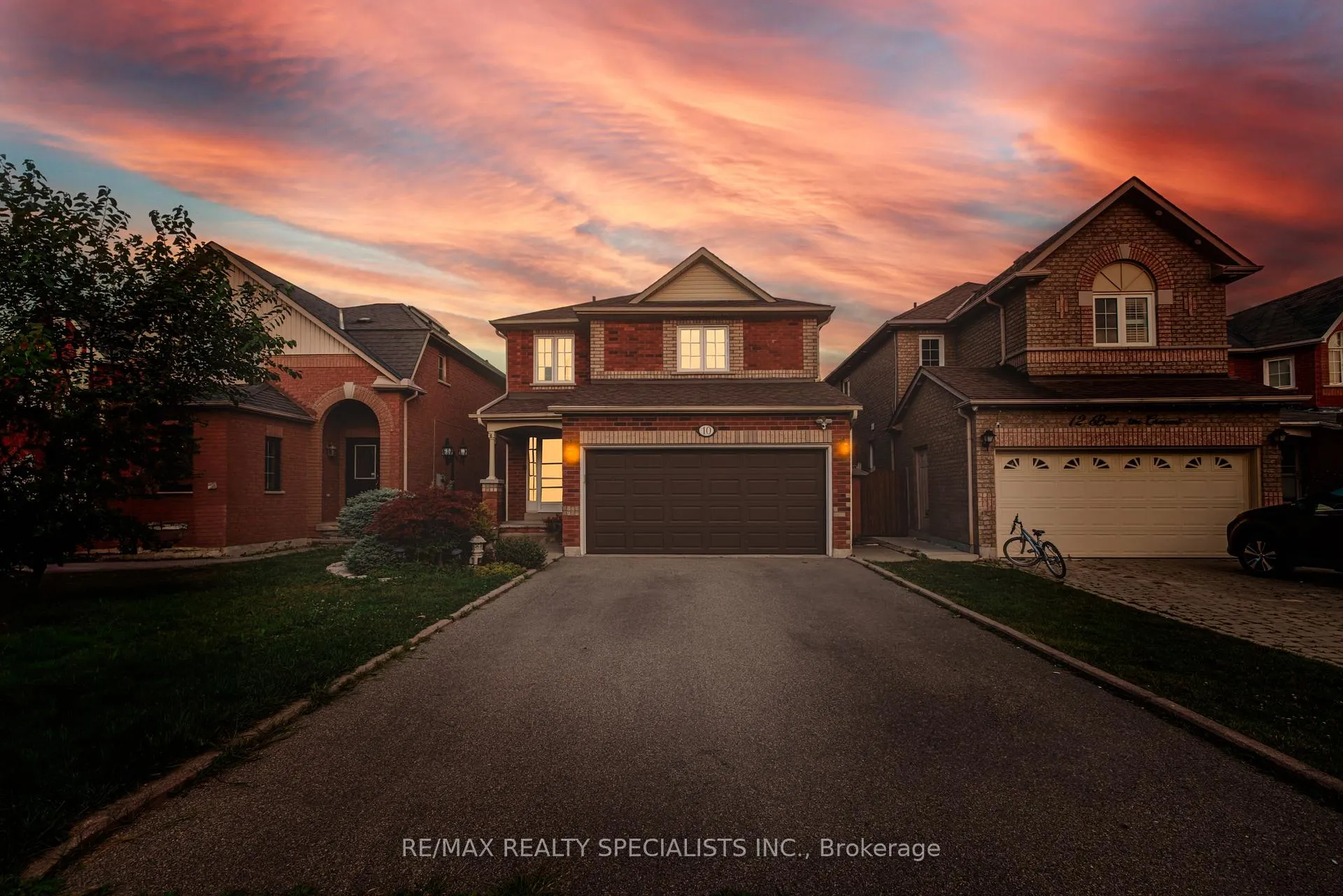Front of 10 Banington Crescent