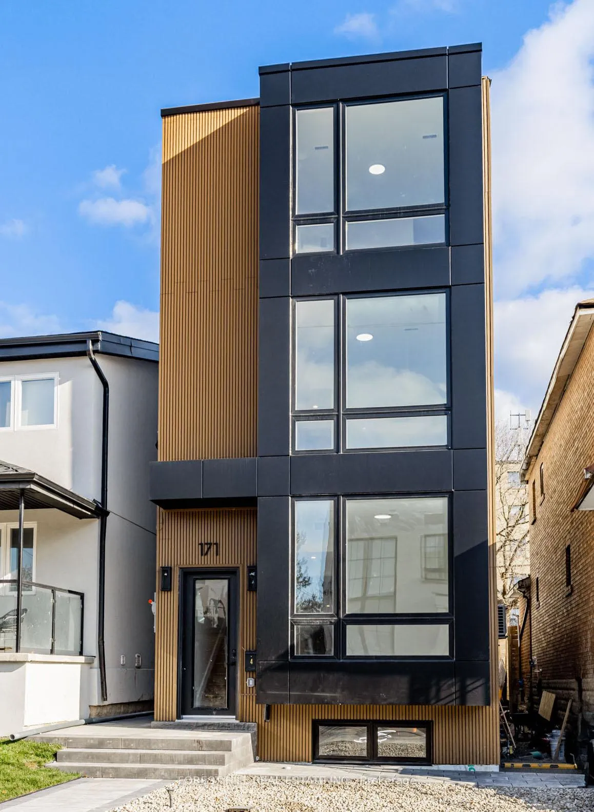 Photo 1 of Unit Unit 4, 171 Cedric Avenue, Toronto, Oakwood Village — HOMEH