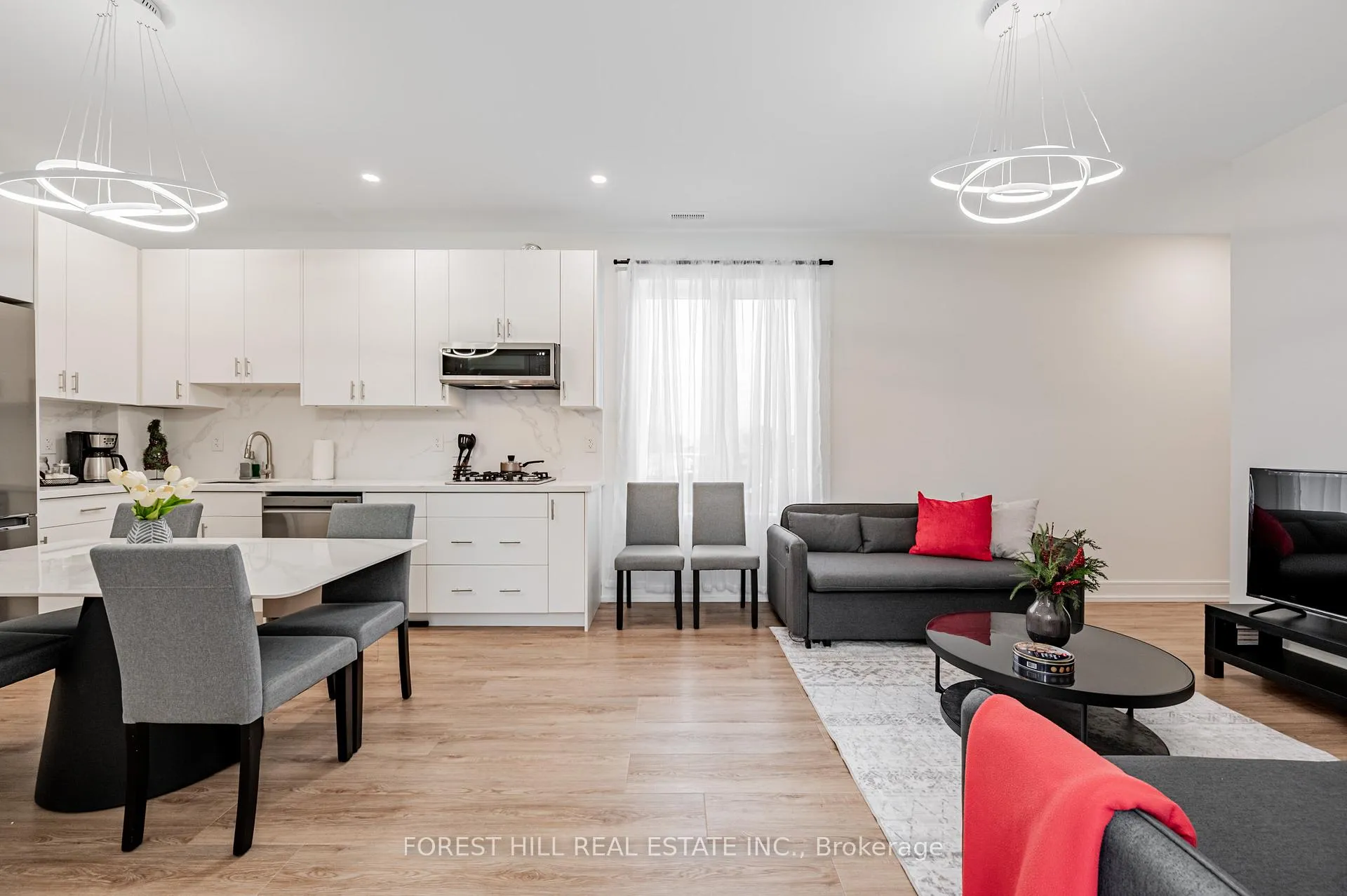 Photo 3 of Unit Unit 4, 171 Cedric Avenue, Toronto, Oakwood Village — HOMEH