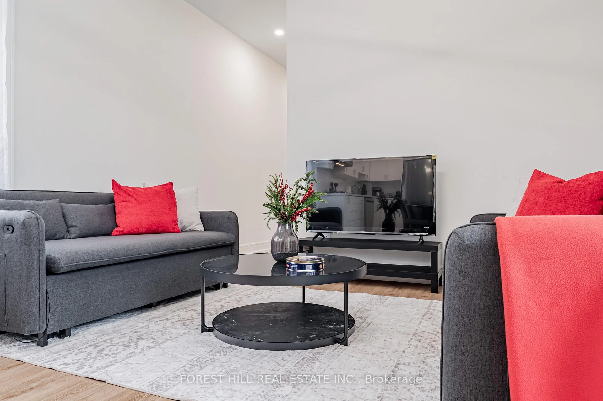 Photo 4 of Unit Unit 4, 171 Cedric Avenue, Toronto, Oakwood Village — HOMEH