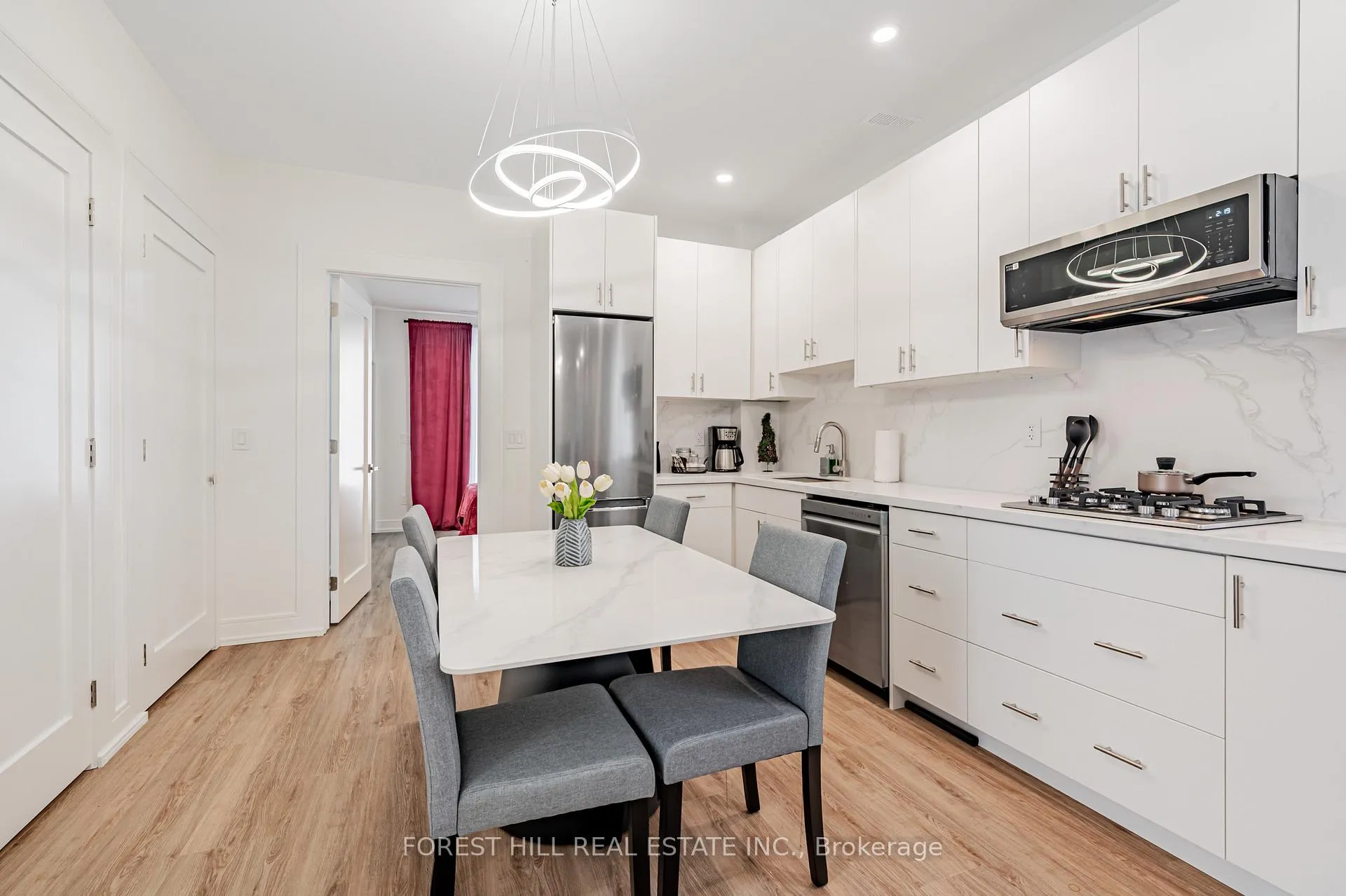 Photo 6 of Unit Unit 4, 171 Cedric Avenue, Toronto, Oakwood Village — HOMEH