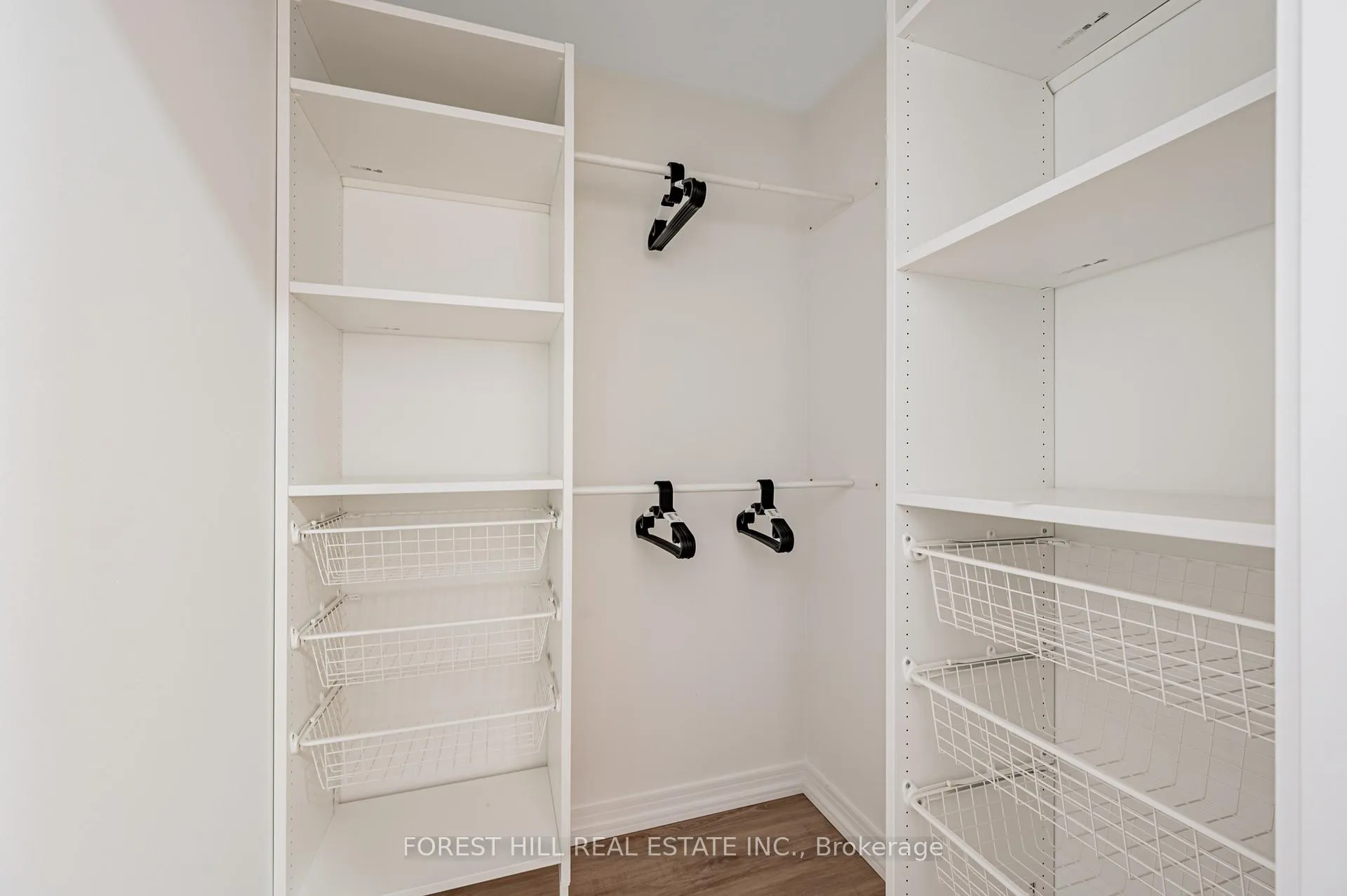 Photo 11 of Unit Unit 4, 171 Cedric Avenue, Toronto, Oakwood Village — HOMEH