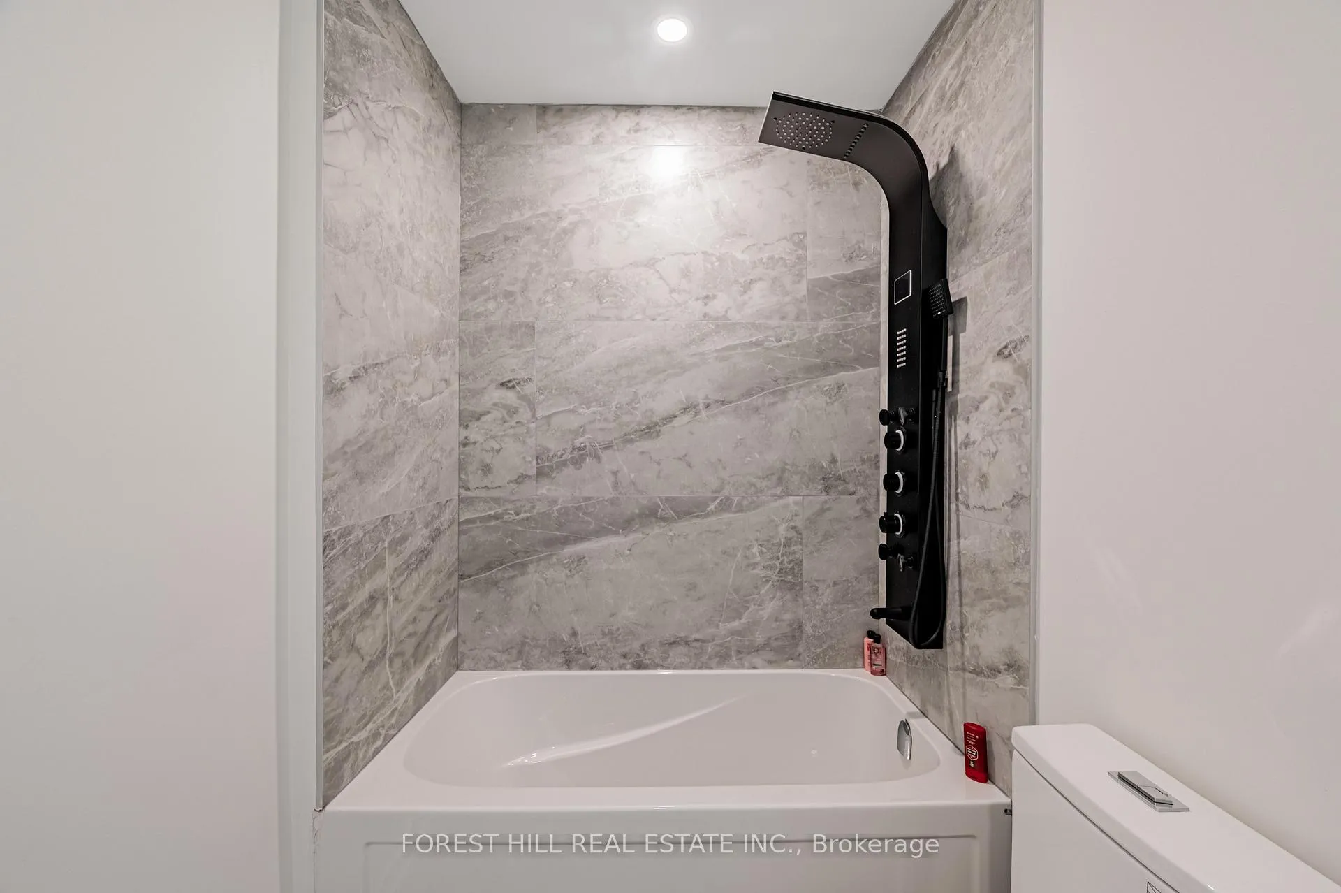 Photo 12 of Unit Unit 4, 171 Cedric Avenue, Toronto, Oakwood Village — HOMEH