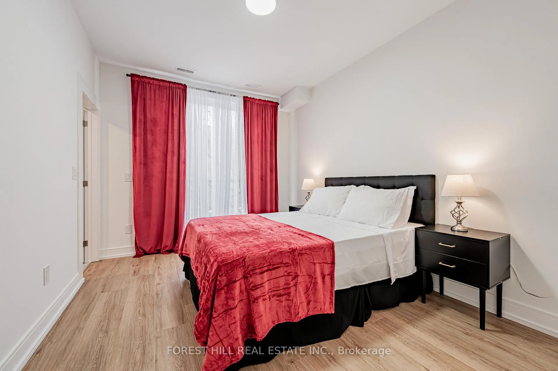 Photo 13 of Unit Unit 4, 171 Cedric Avenue, Toronto, Oakwood Village — HOMEH