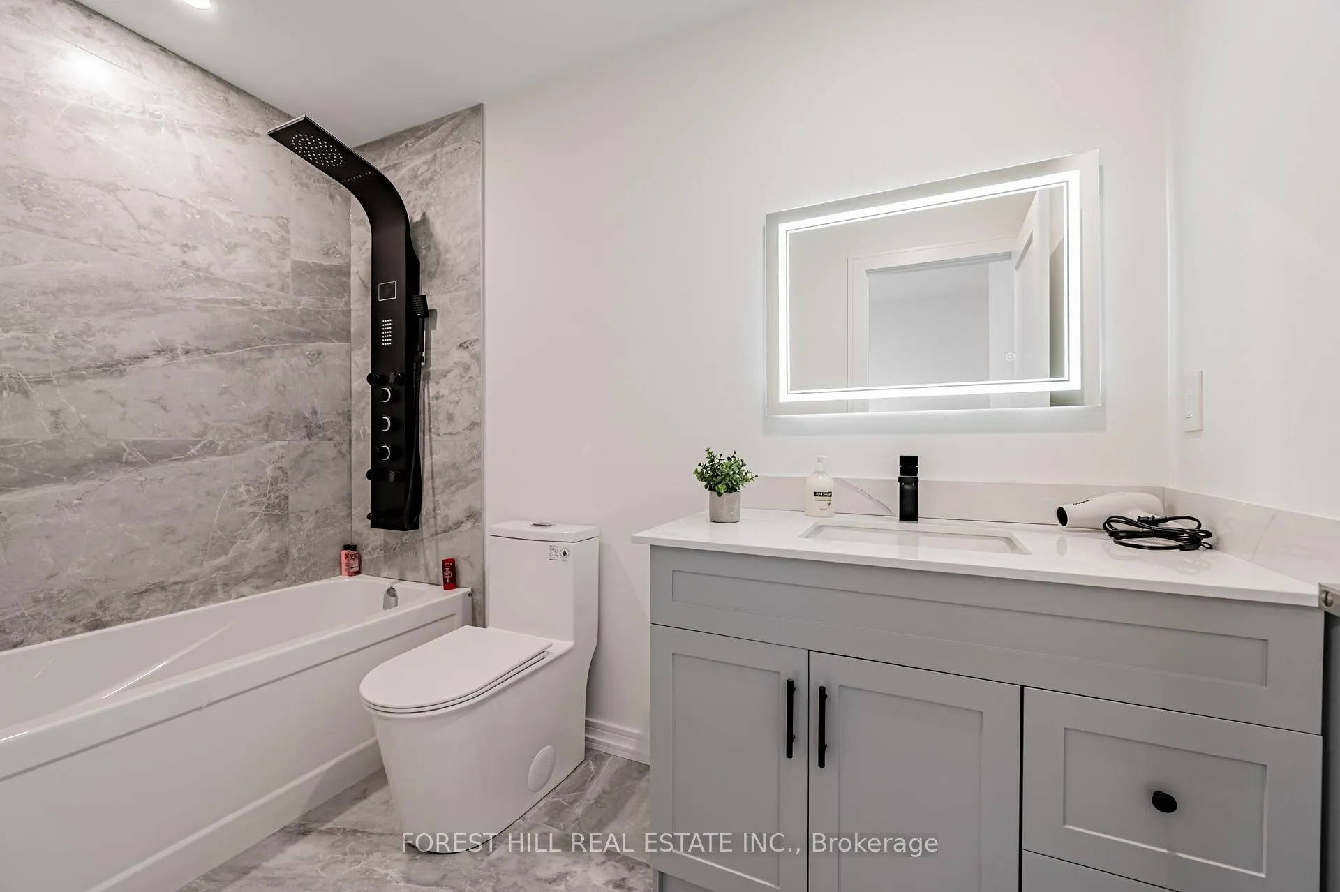 Photo 14 of Unit Unit 4, 171 Cedric Avenue, Toronto, Oakwood Village — HOMEH