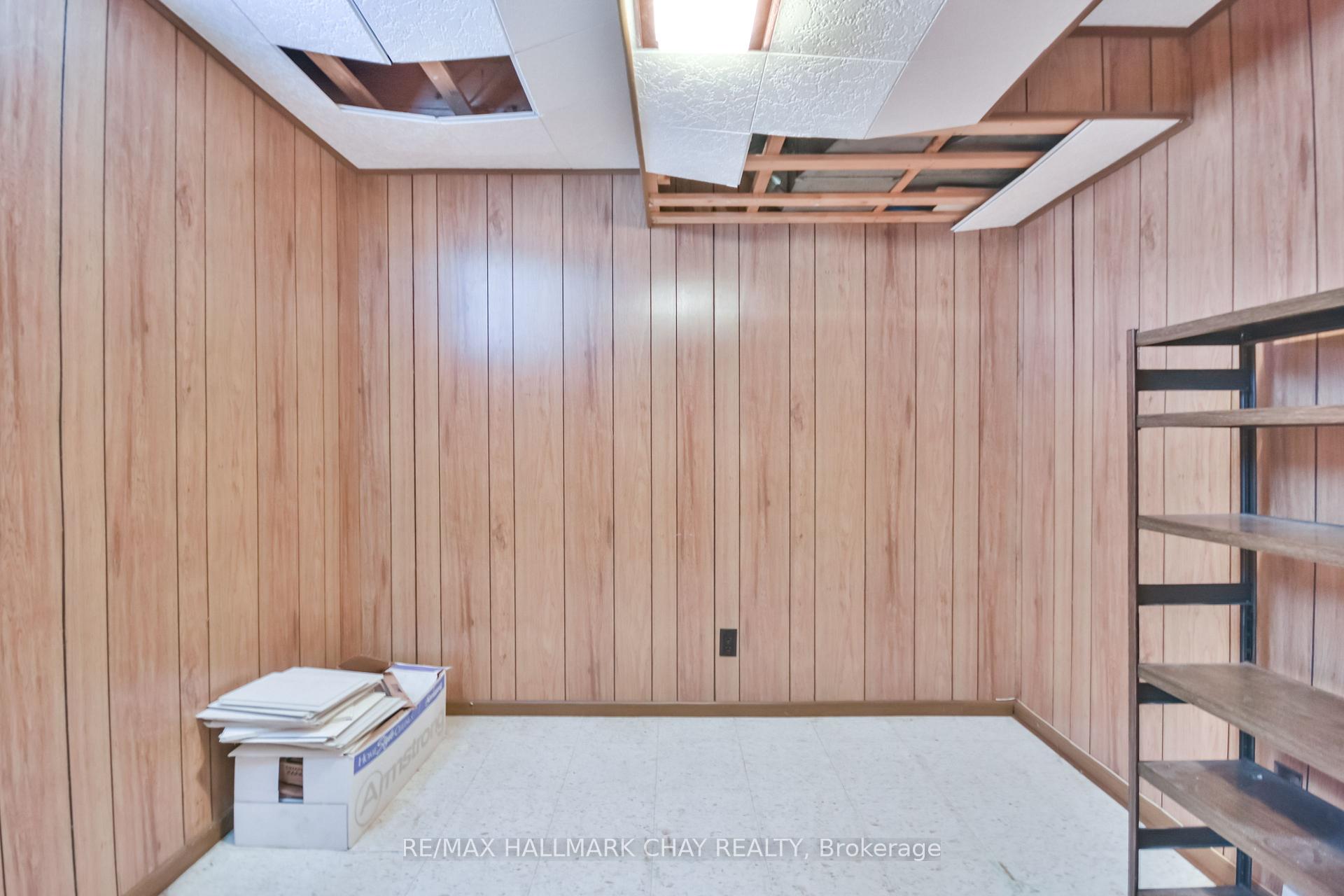 Photo 7 of 266 Grove Street E, Barrie, Wellington — HOMEH