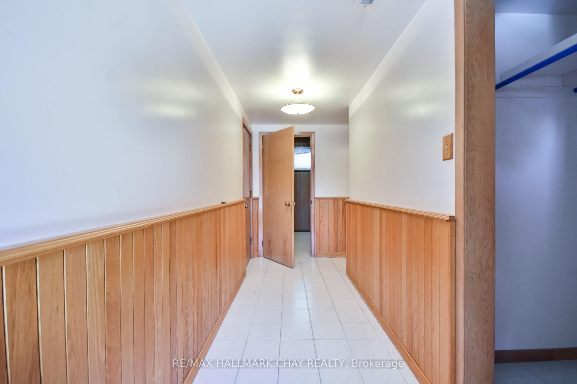 Photo 9 of 266 Grove Street E, Barrie, Wellington — HOMEH