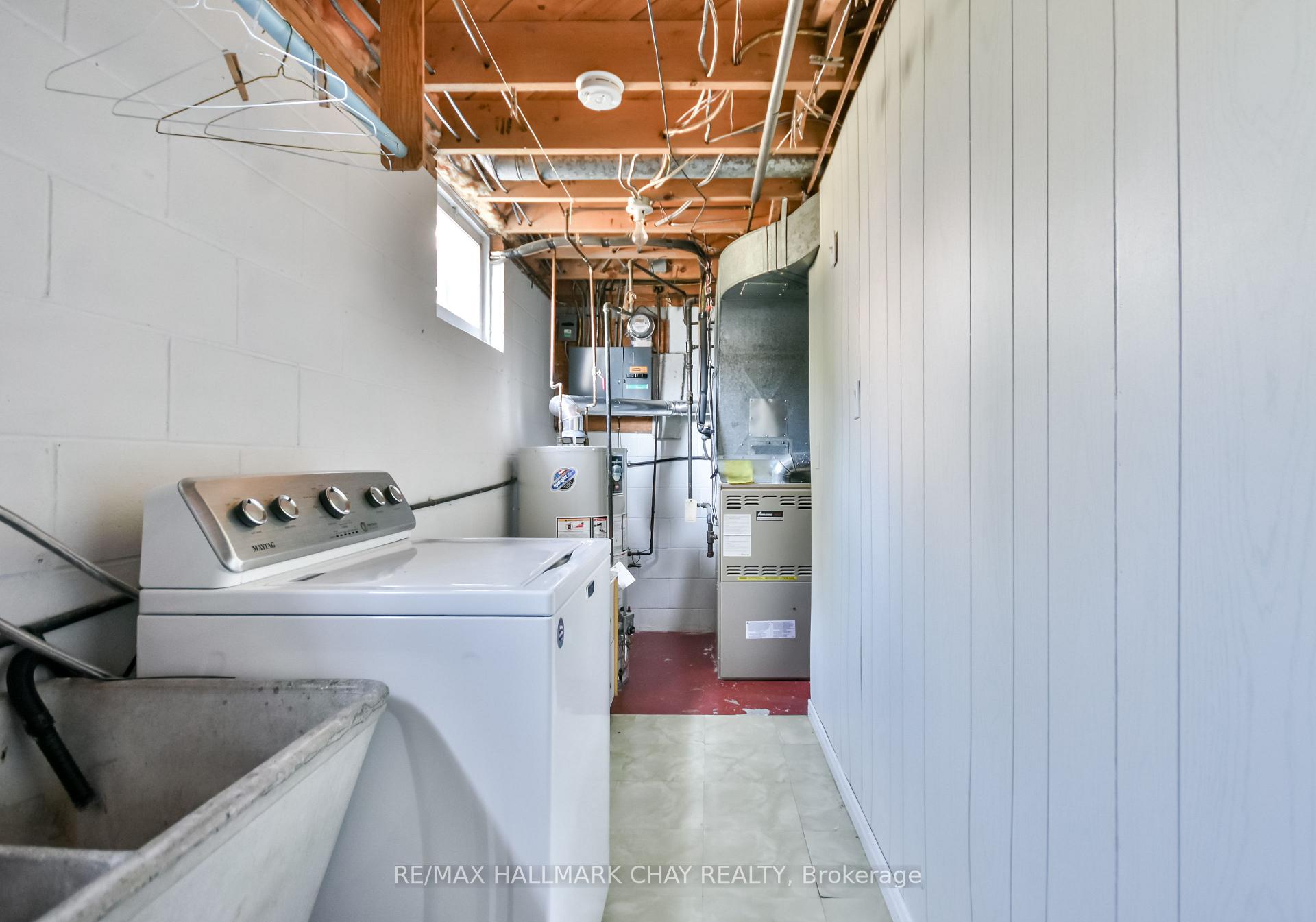 Photo 14 of 266 Grove Street E, Barrie, Wellington — HOMEH