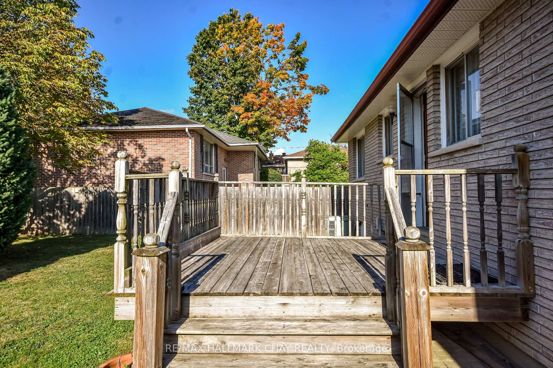 Photo 21 of 266 Grove Street E, Barrie, Wellington — HOMEH