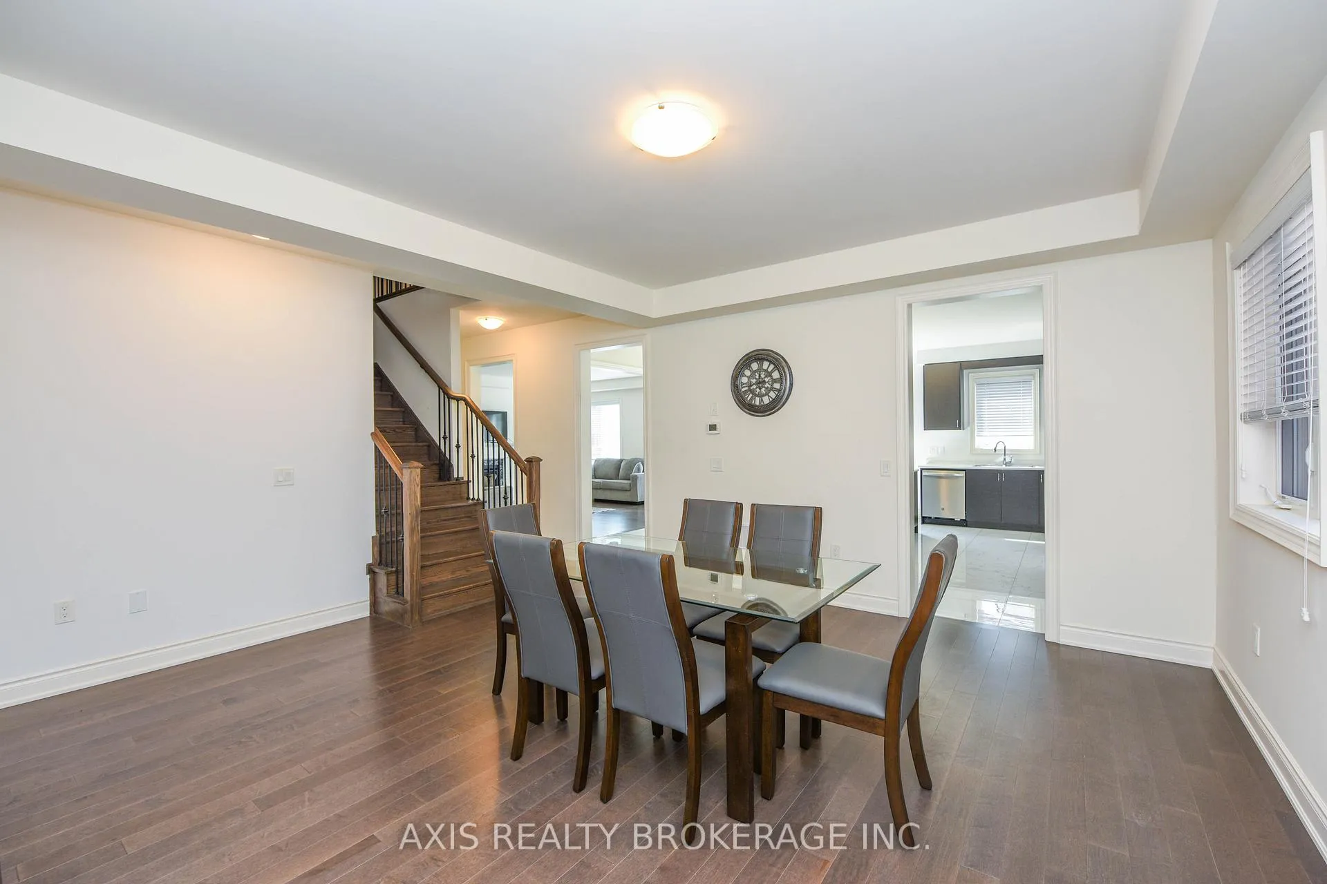 Photo 6 of 1534 Devine Point, Milton, Ford — HOMEH