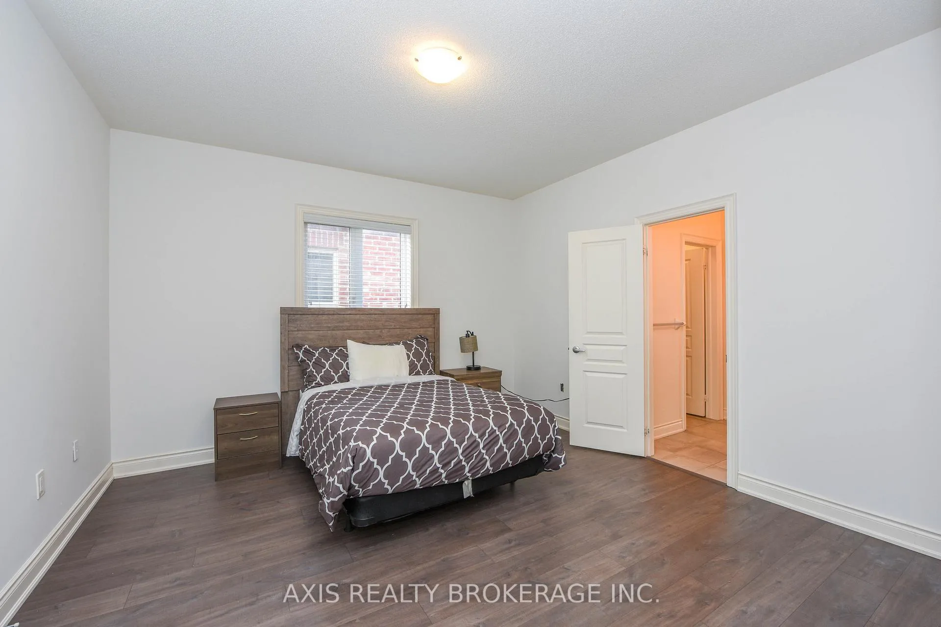 Photo 25 of 1534 Devine Point, Milton, Ford — HOMEH