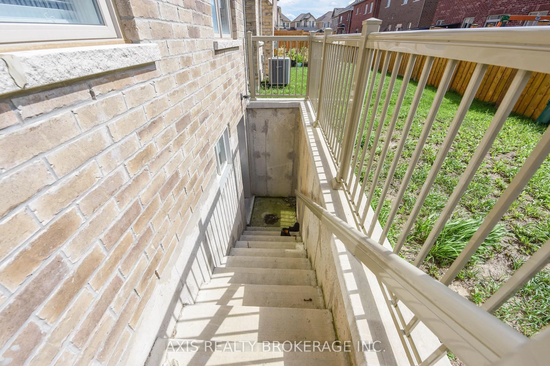 Photo 45 of 1534 Devine Point, Milton, Ford — HOMEH
