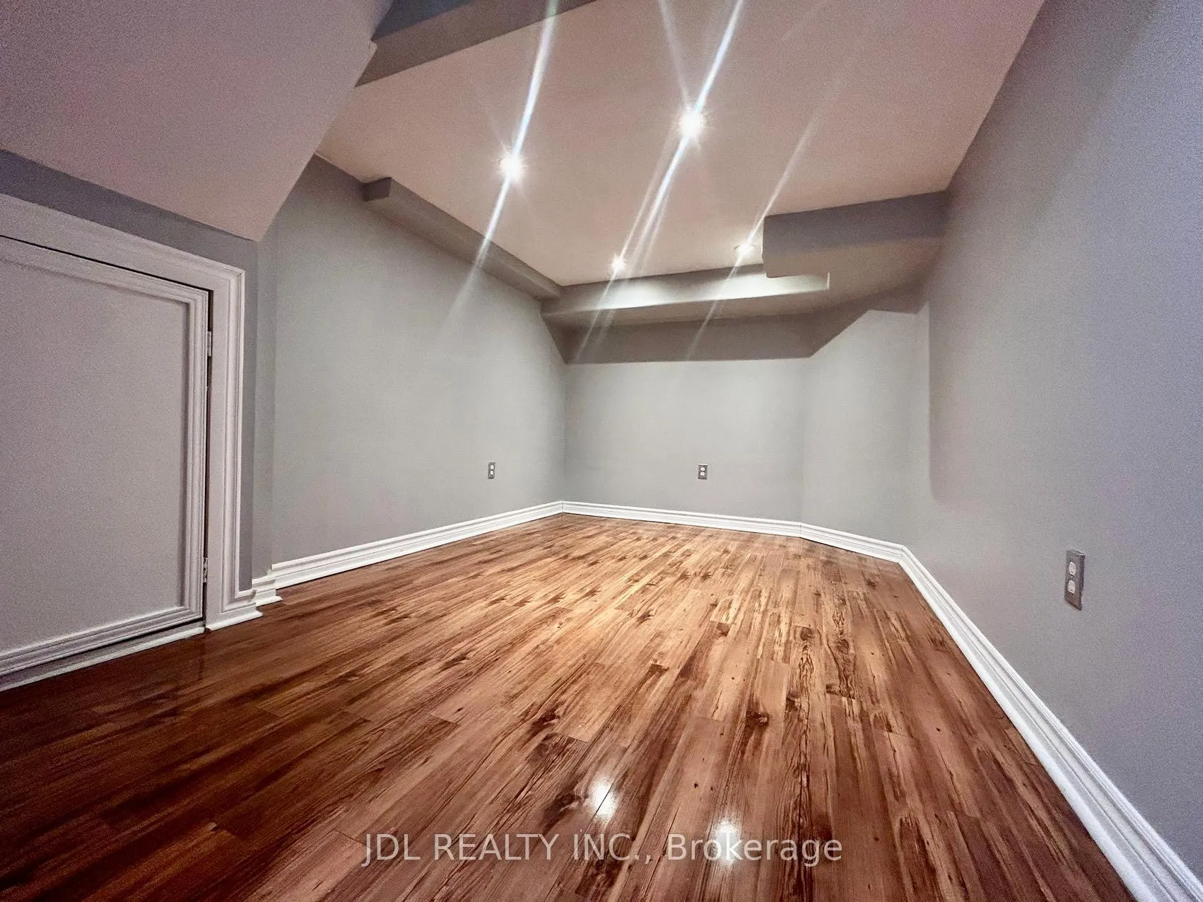 Photo 9 of 29 dunwell Crescent, Ajax, Northeast Ajax — HOMEH