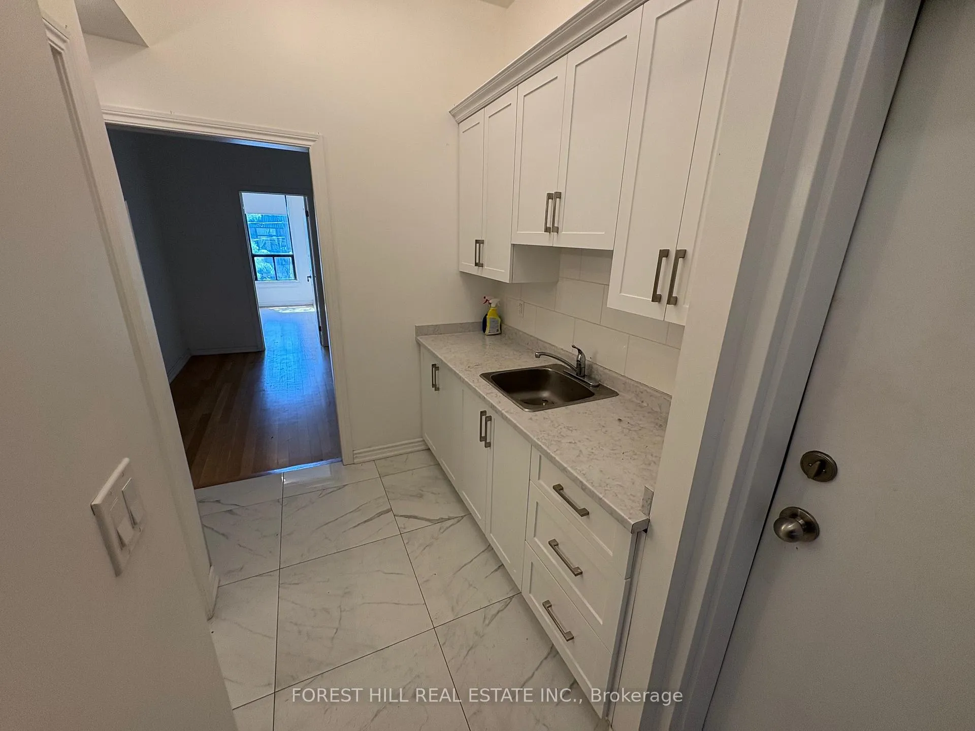 Photo 2 of Unit B, 756 Queen Street, Toronto, Trinity-Bellwoods — HOMEH