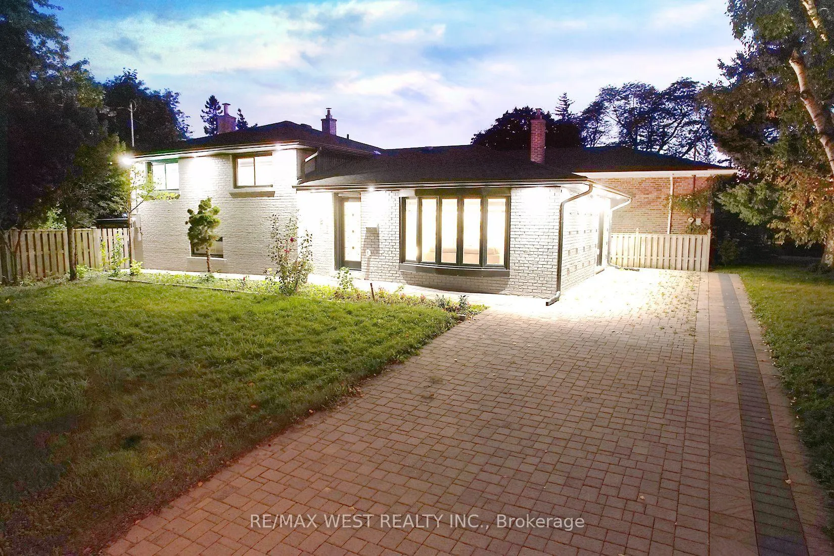 Front of 2 Clanwilliam Court