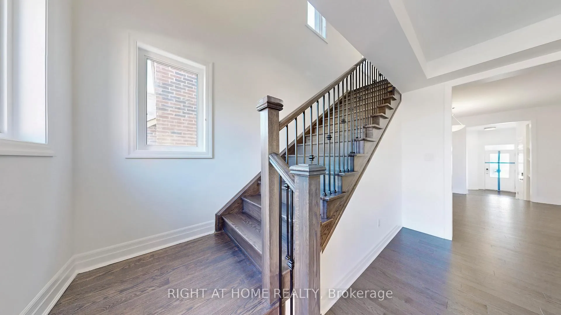 Photo 6 of 6 wisla Avenue, Markham, Victoria Square — HOMEH