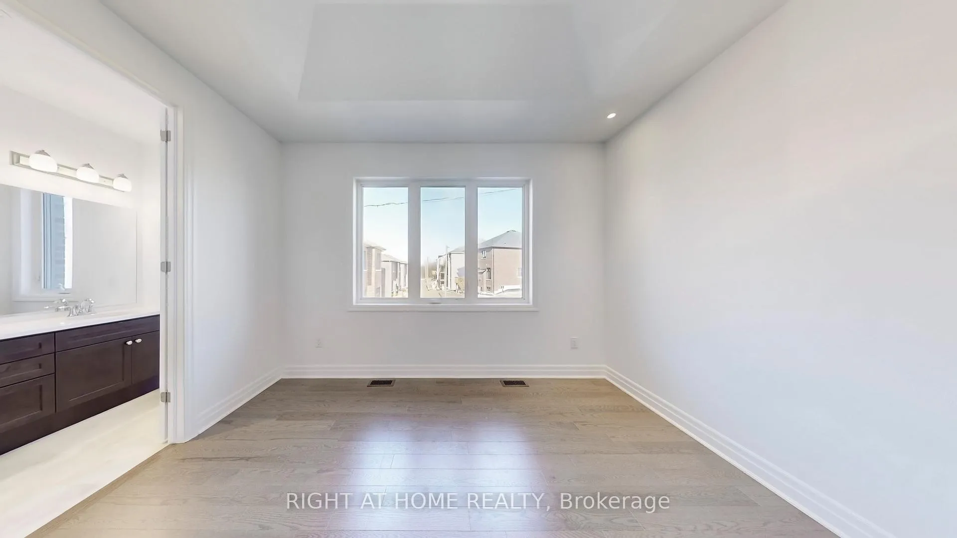 Photo 7 of 6 wisla Avenue, Markham, Victoria Square — HOMEH